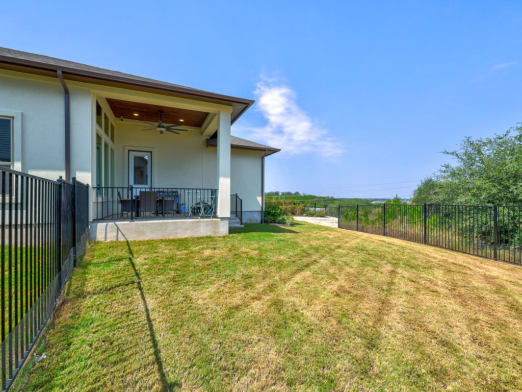main property photo 38