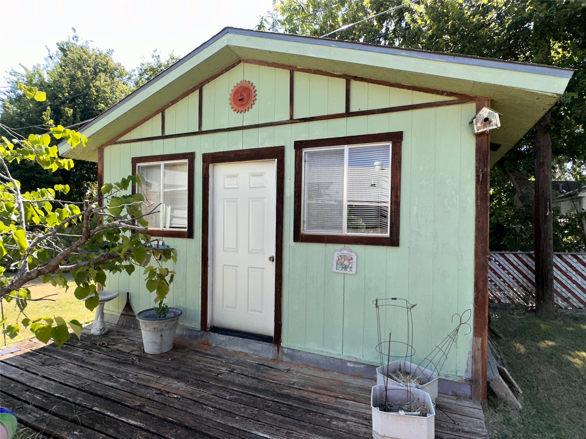 main property photo 33