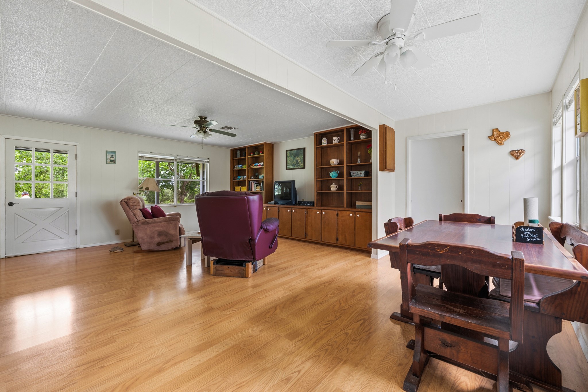 main property photo 7