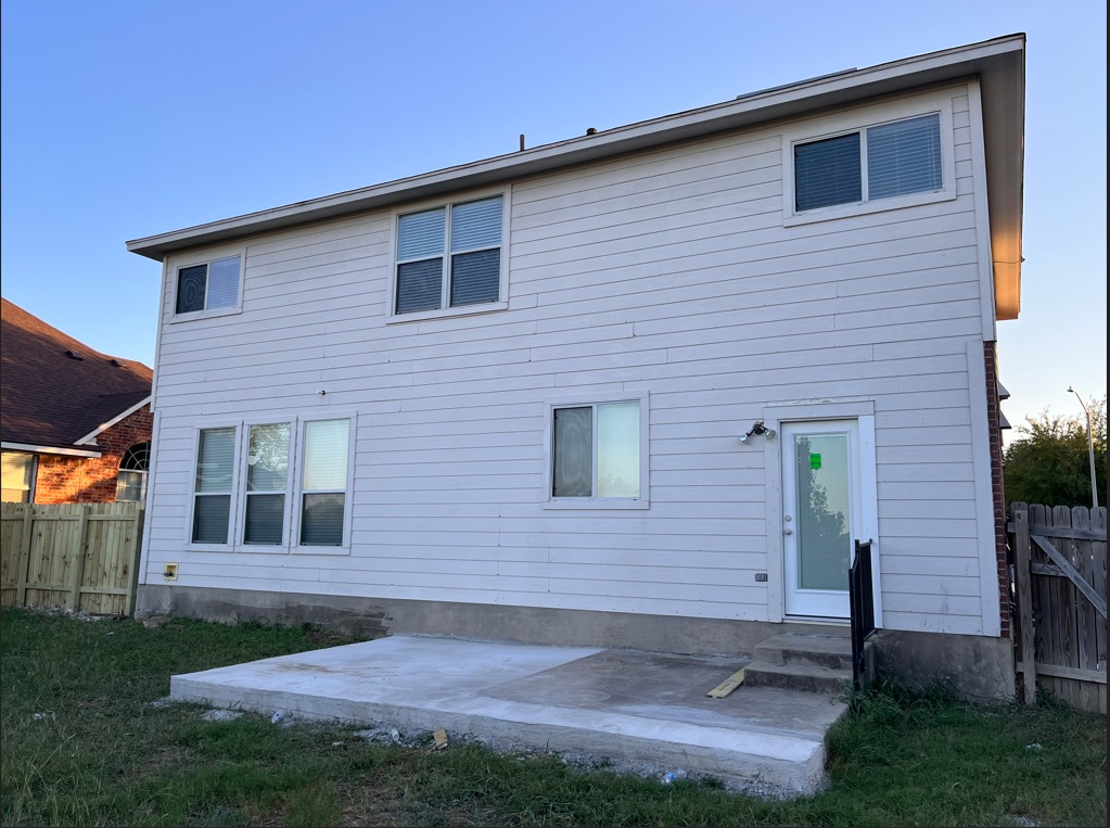 main property photo 8