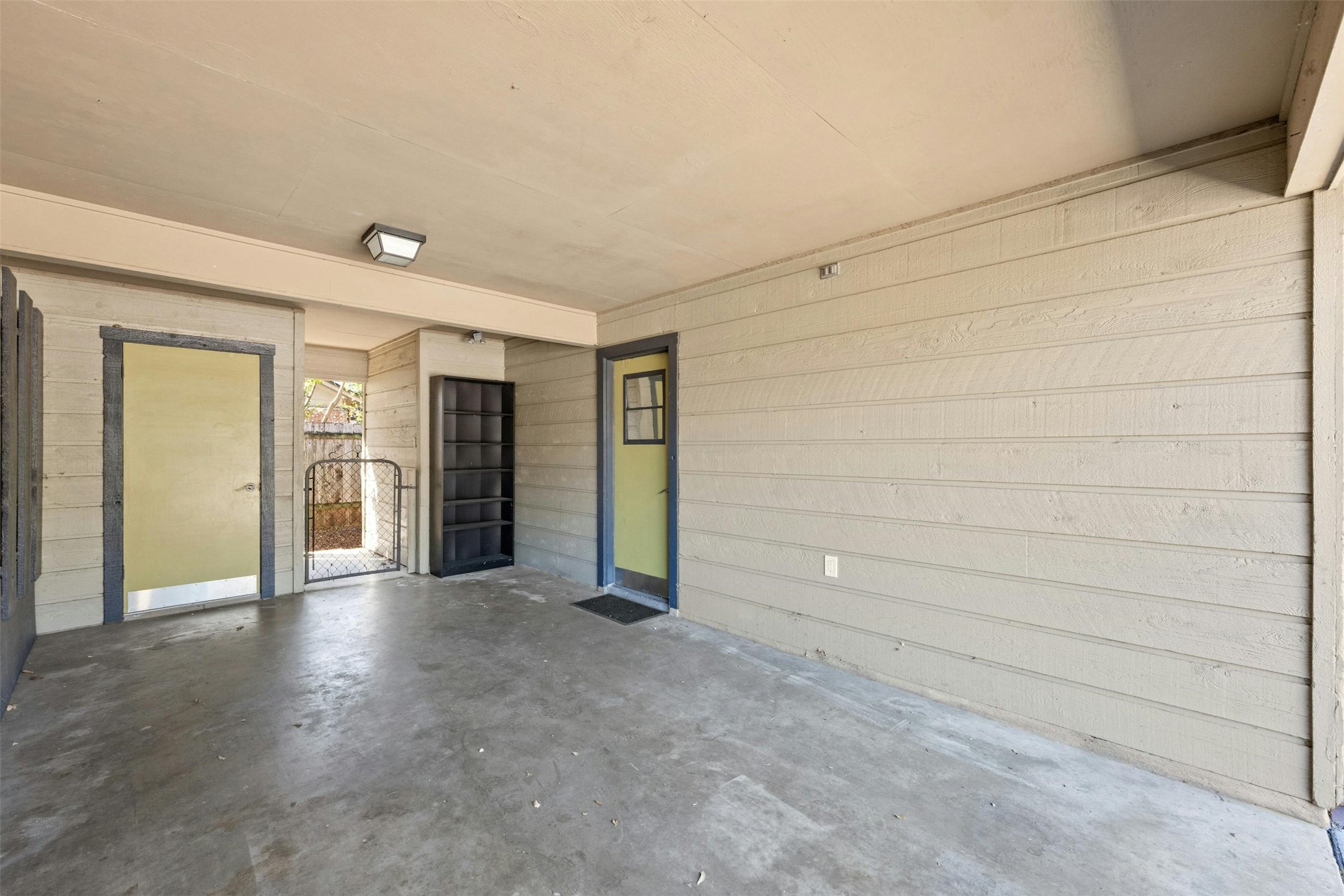 main property photo 20