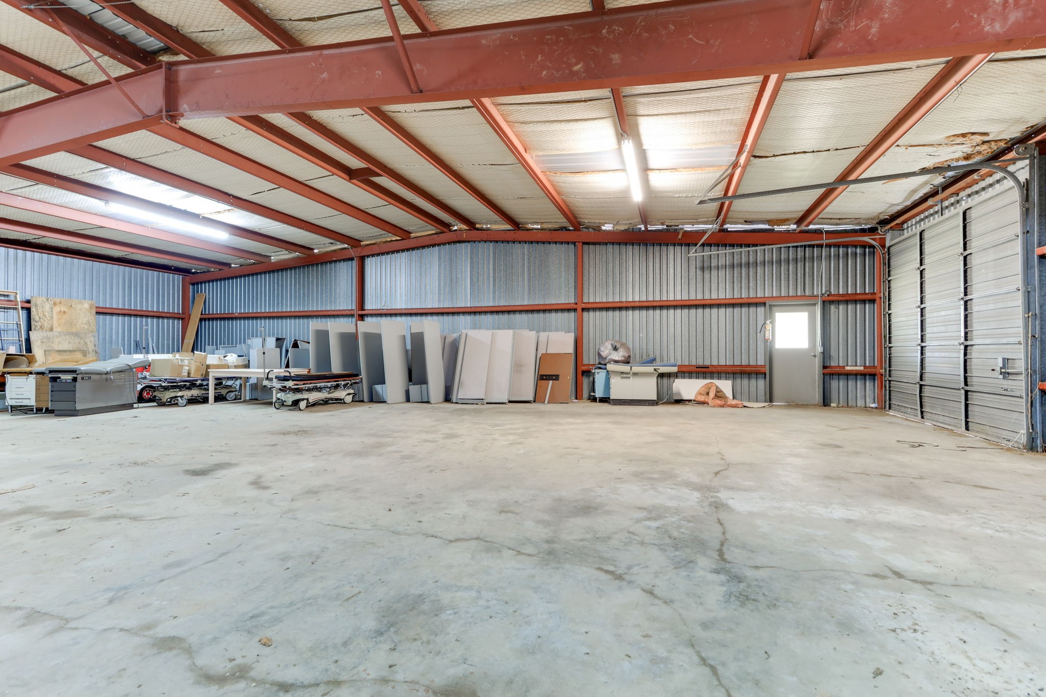 main property photo 23