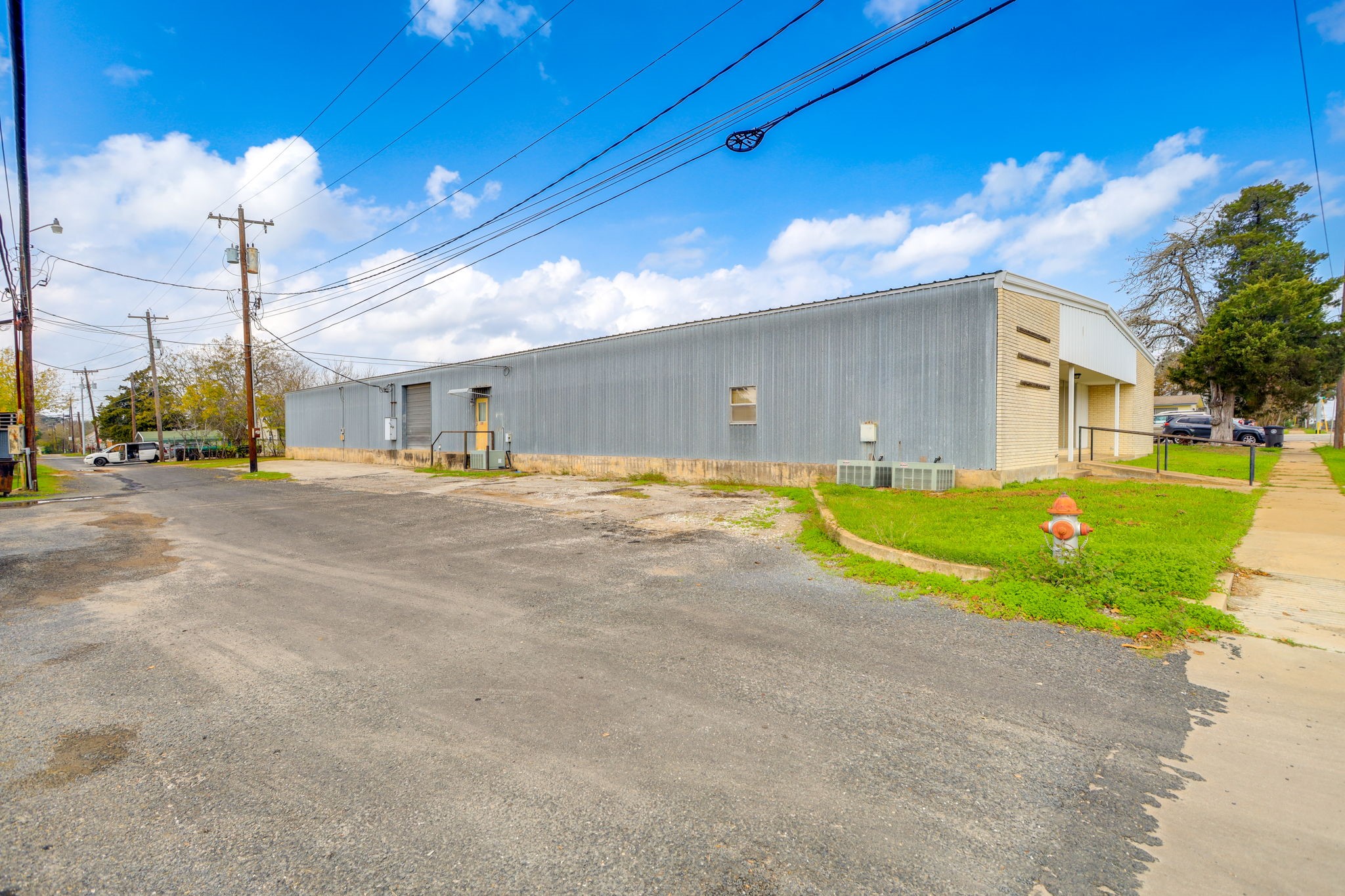 main property photo 26