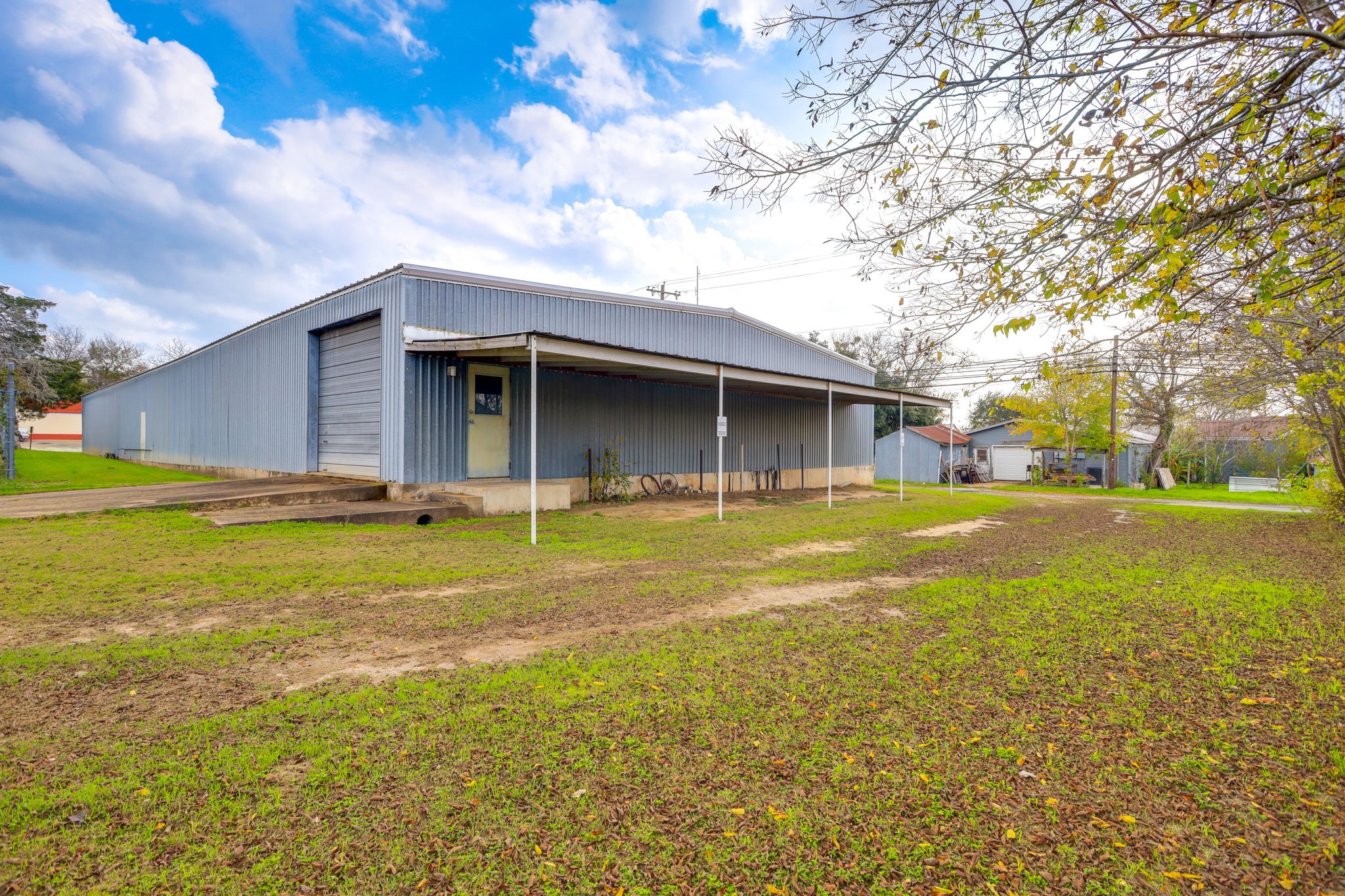 main property photo 29