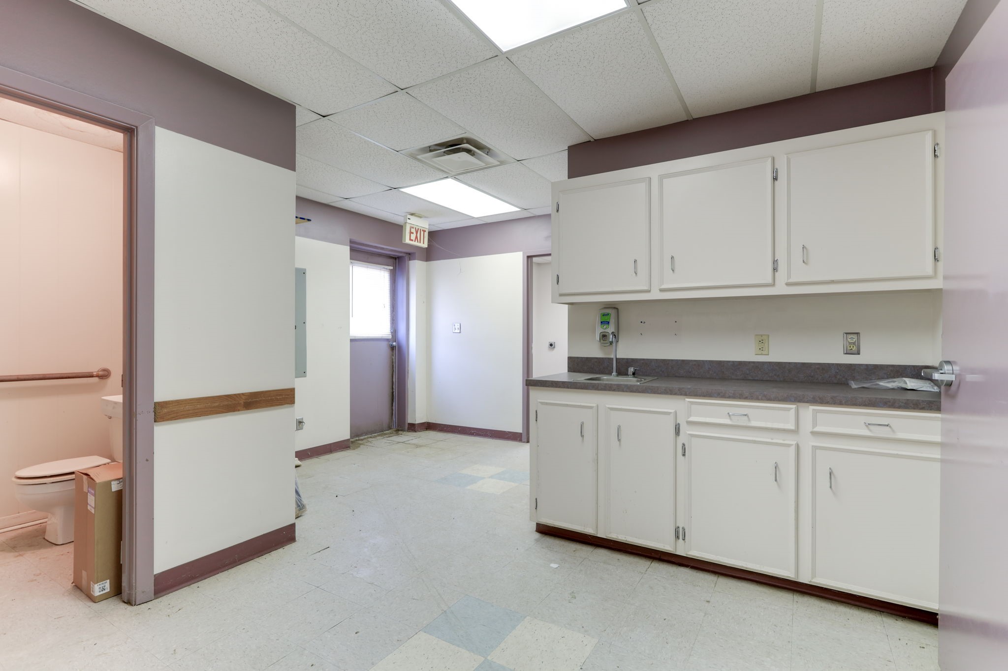 main property photo 9