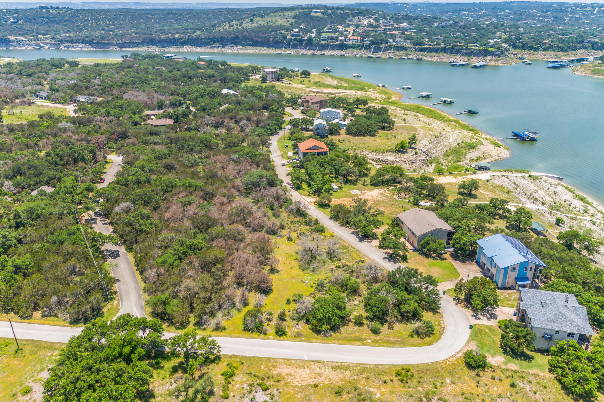 main property photo 8