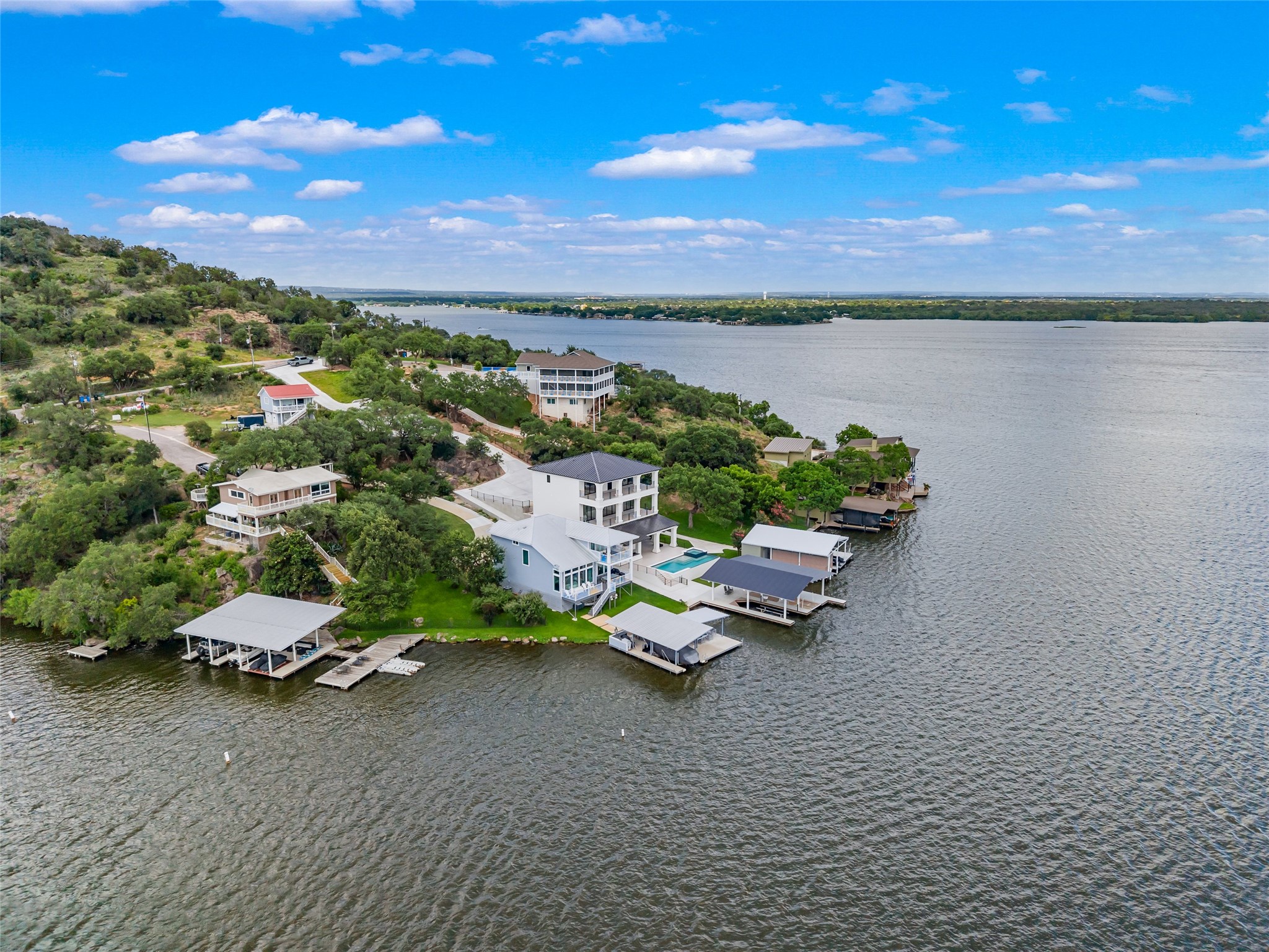 main property photo 38