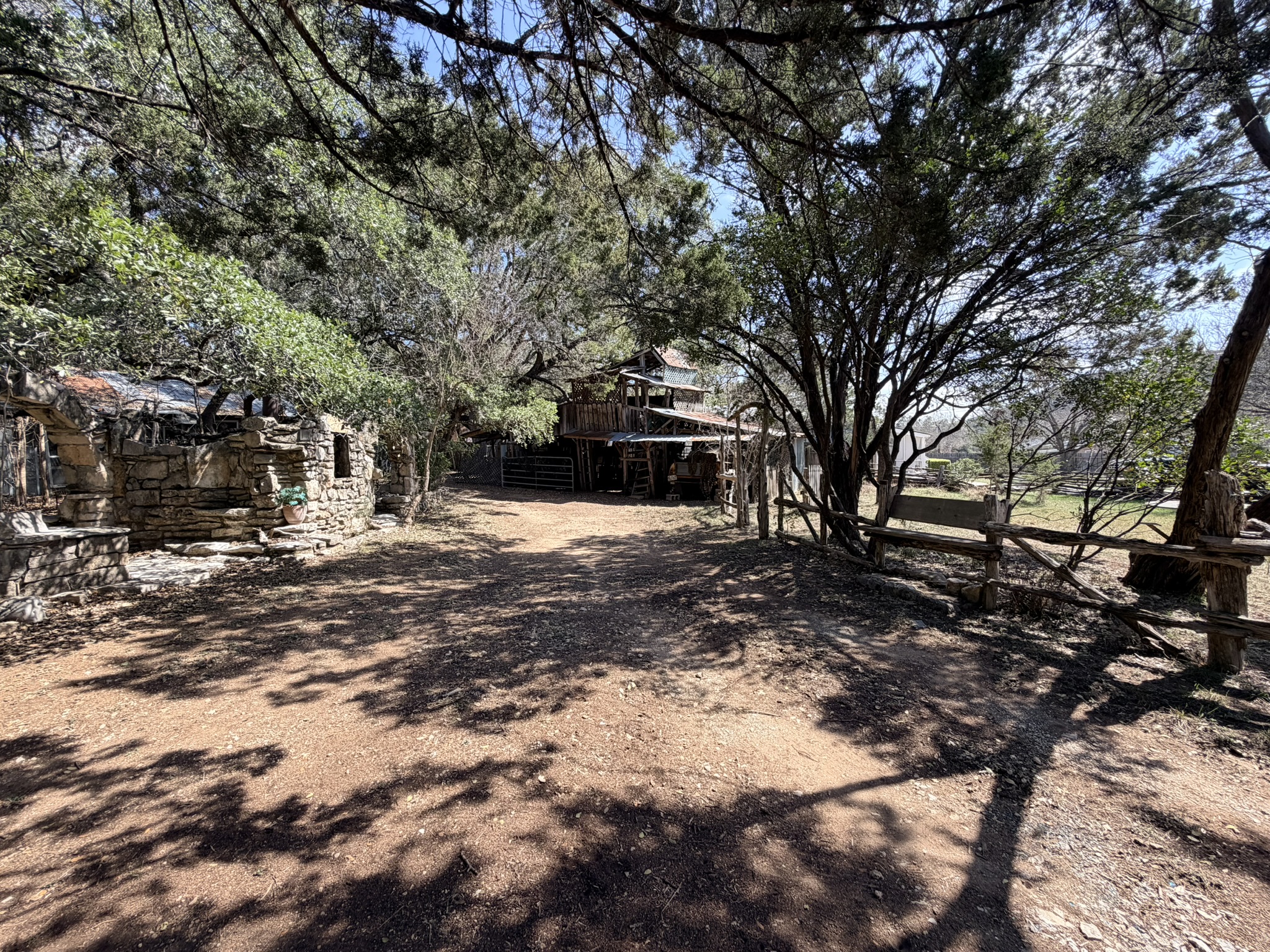 main property photo 13