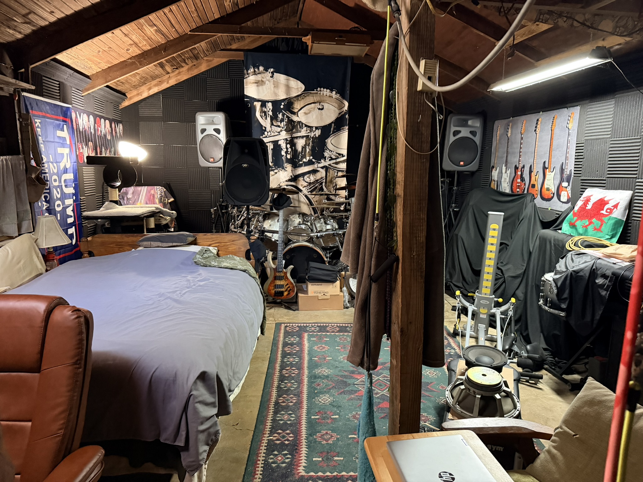 main property photo 20