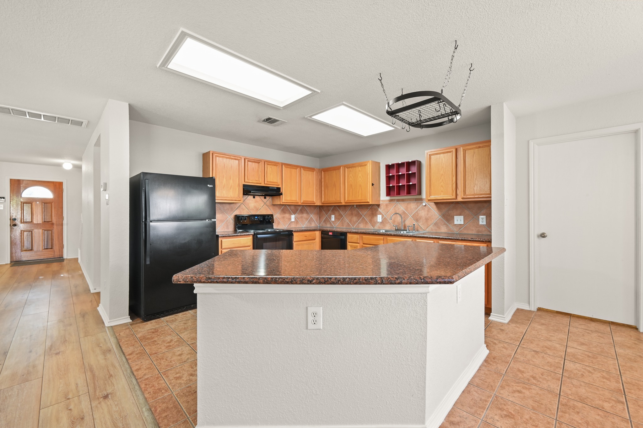 main property photo 12