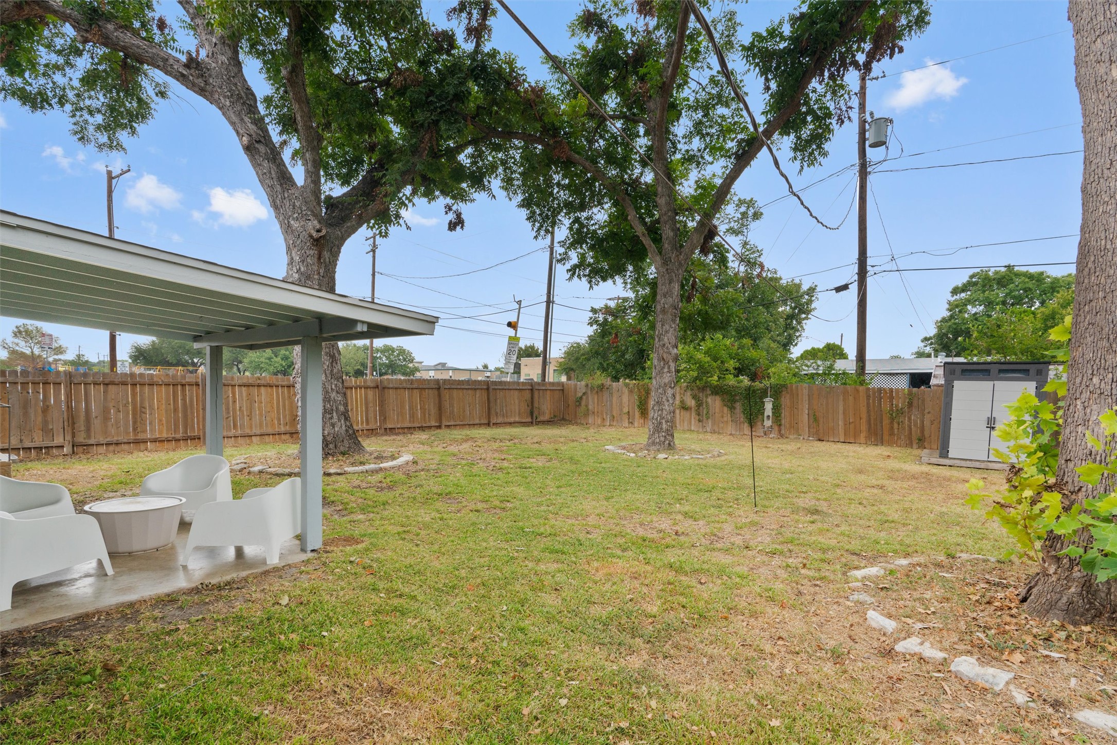main property photo 23