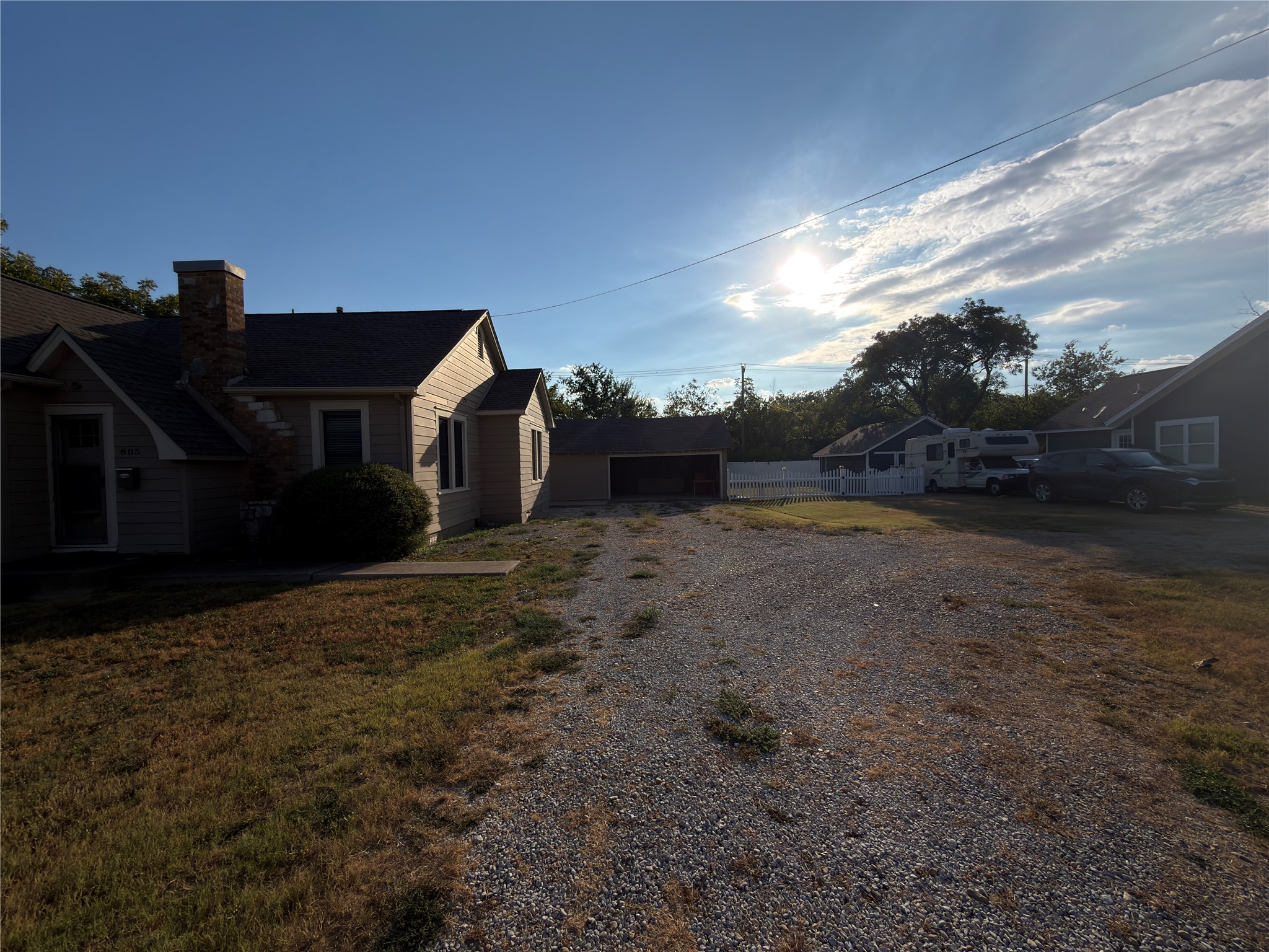 main property photo 20