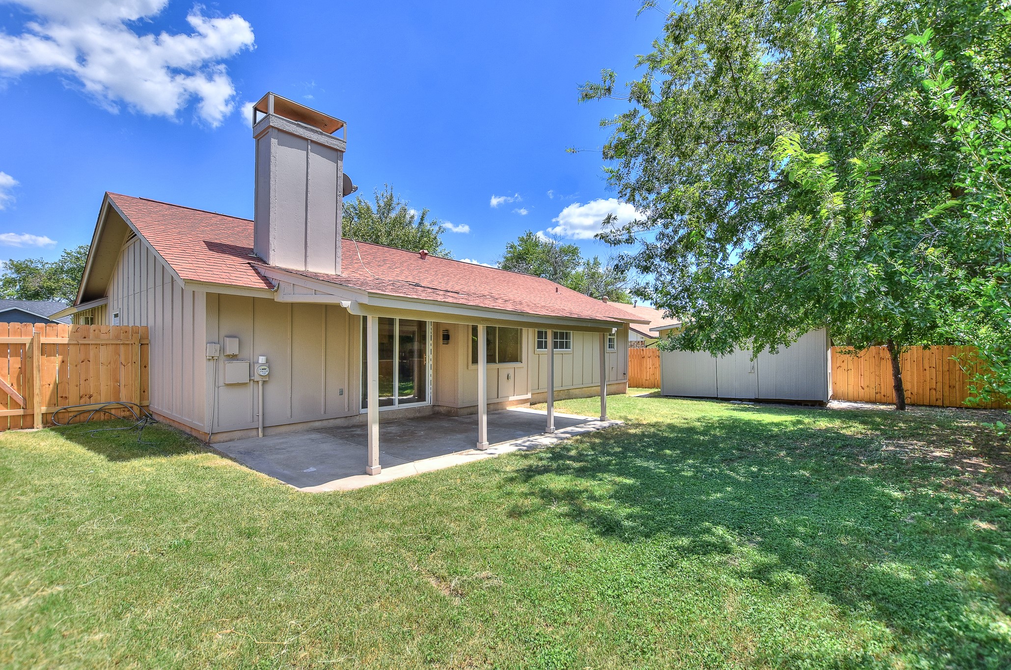 main property photo 33