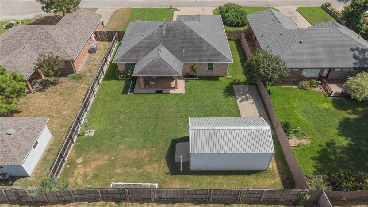 main property photo 35