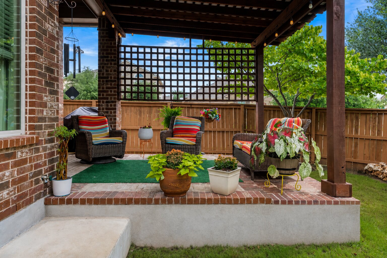 main property photo 33