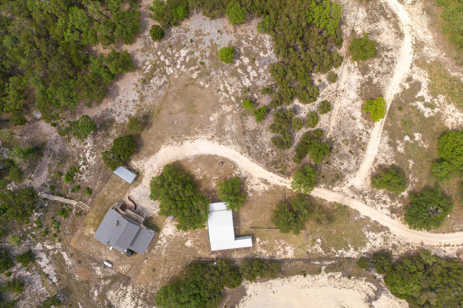 main property photo 34