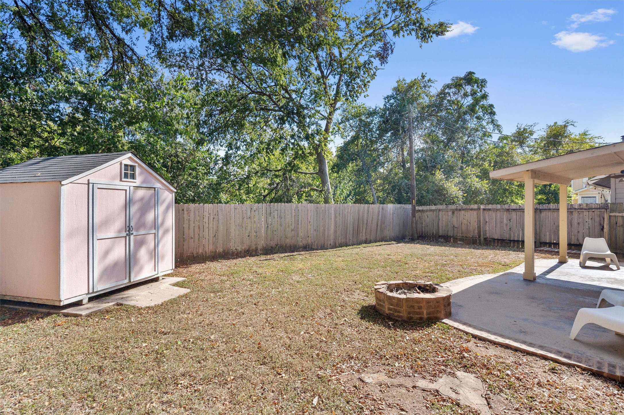 main property photo 27
