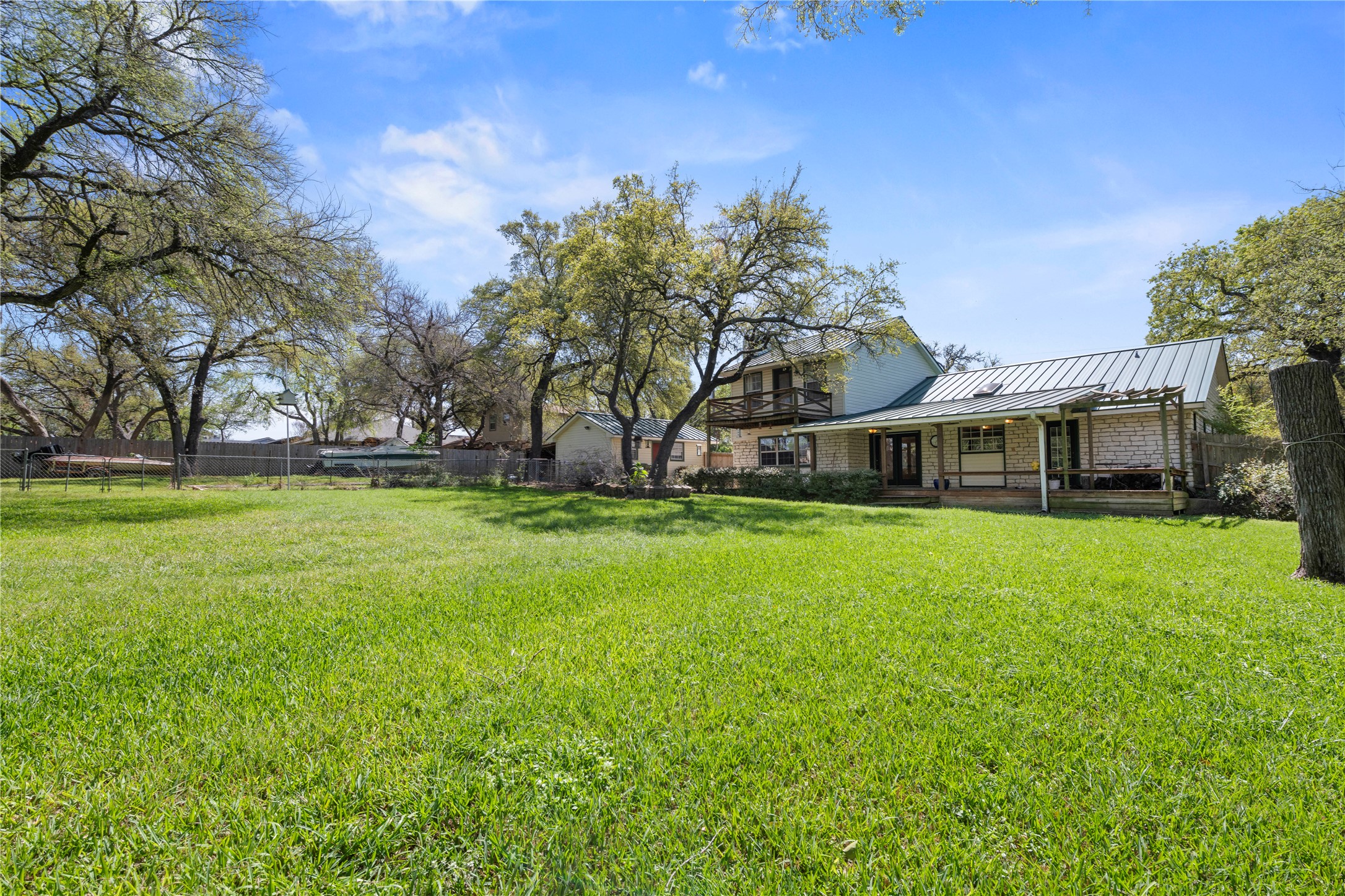main property photo 26