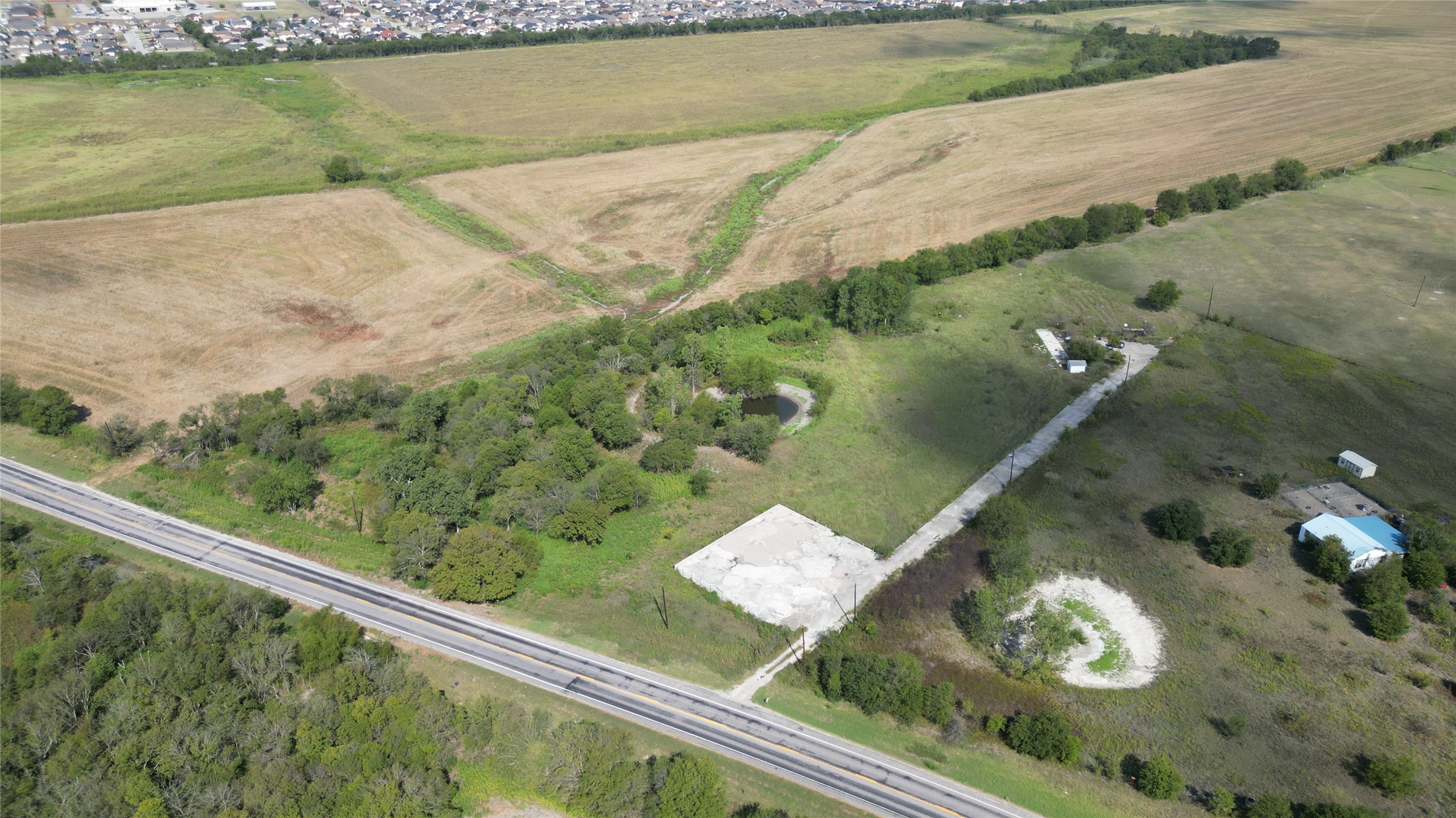 main property photo 18