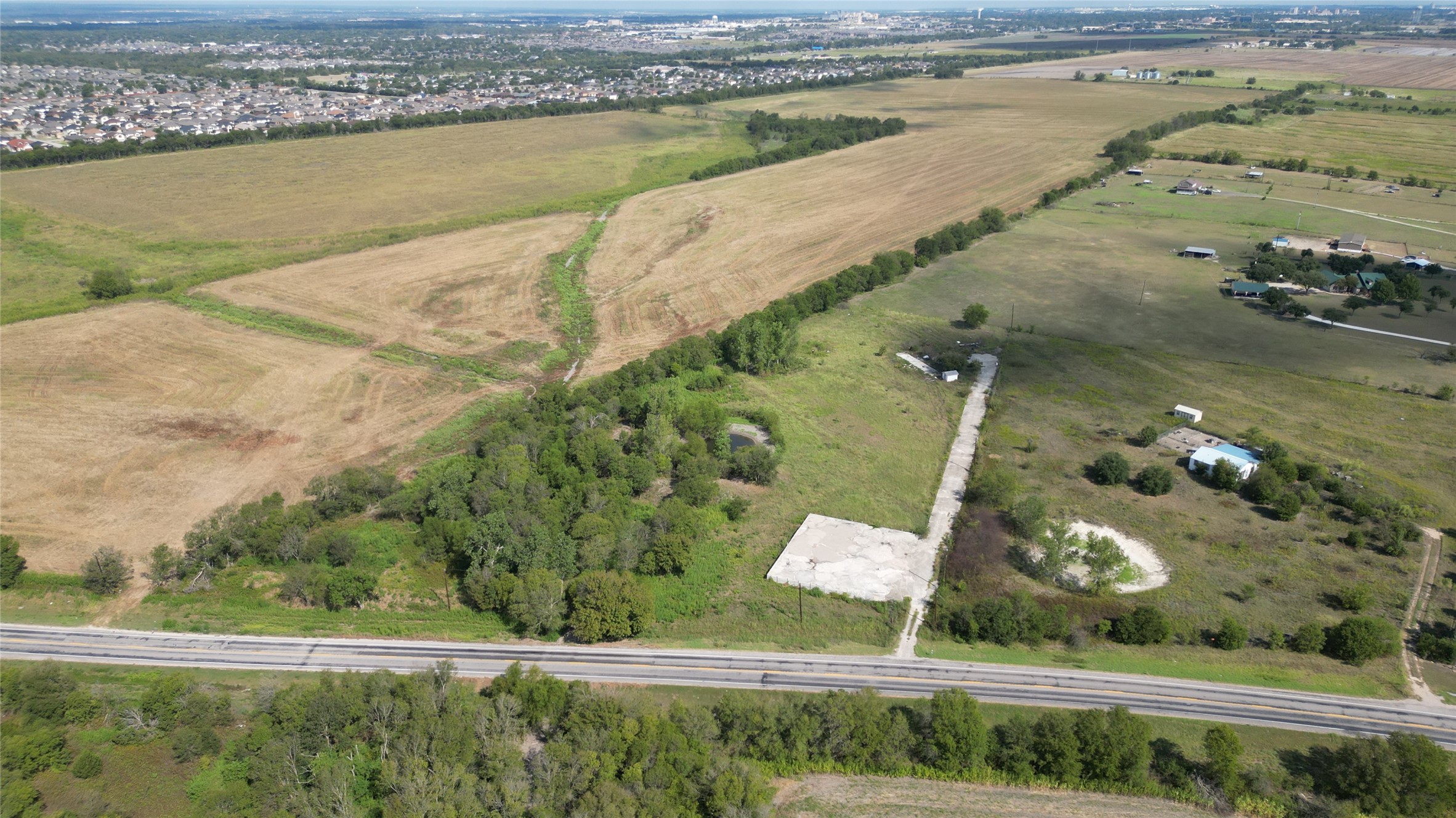 main property photo 20