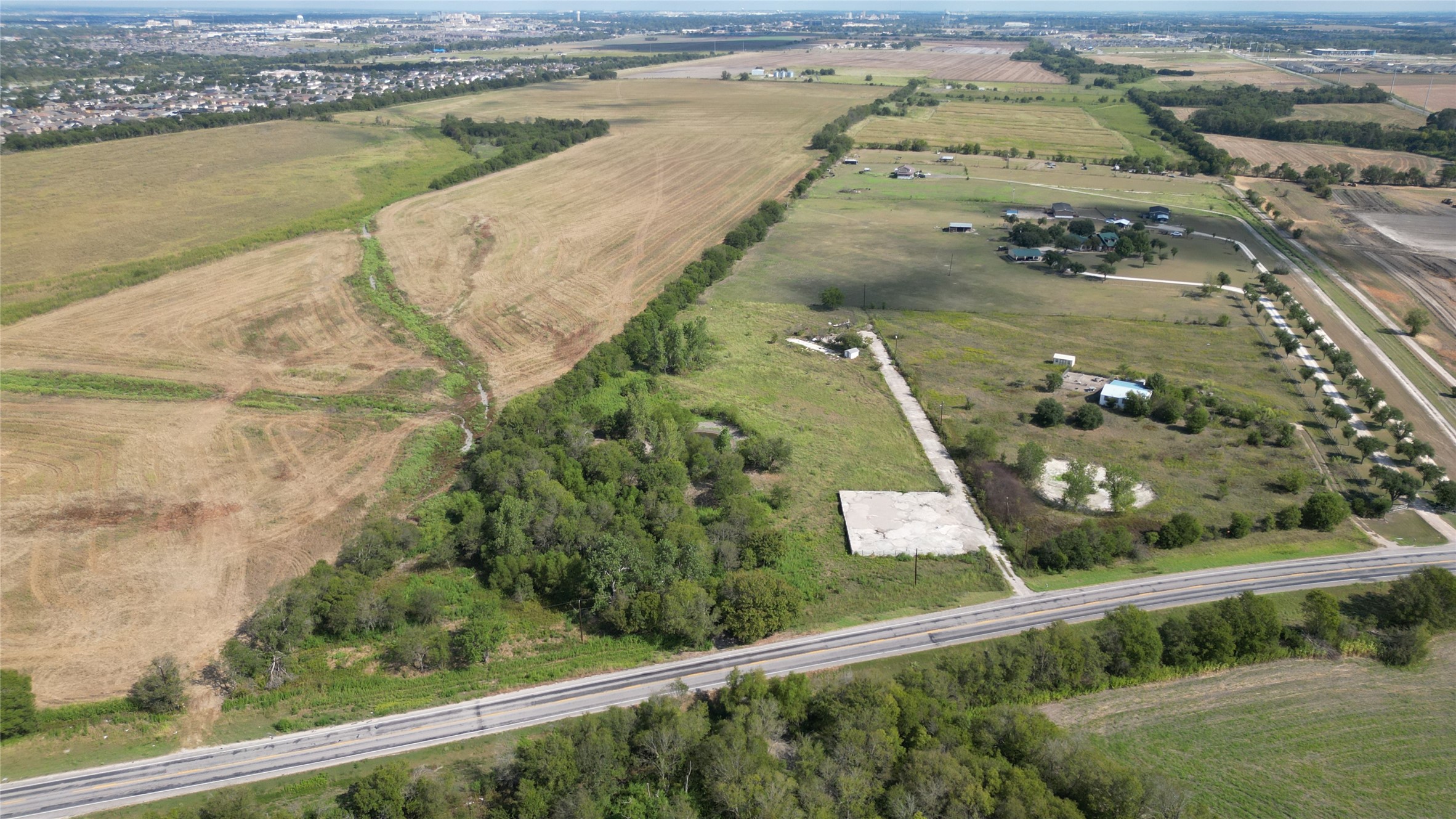 main property photo 24