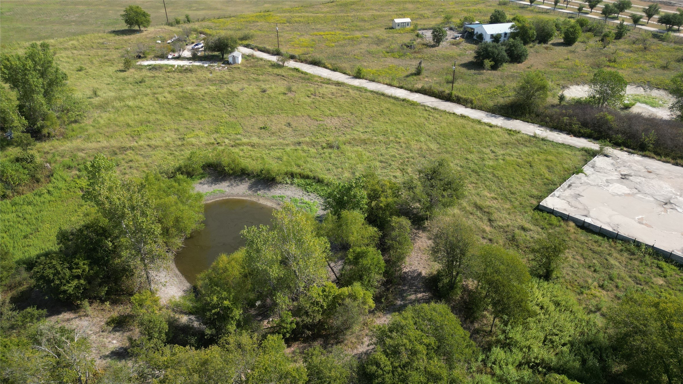 main property photo 30
