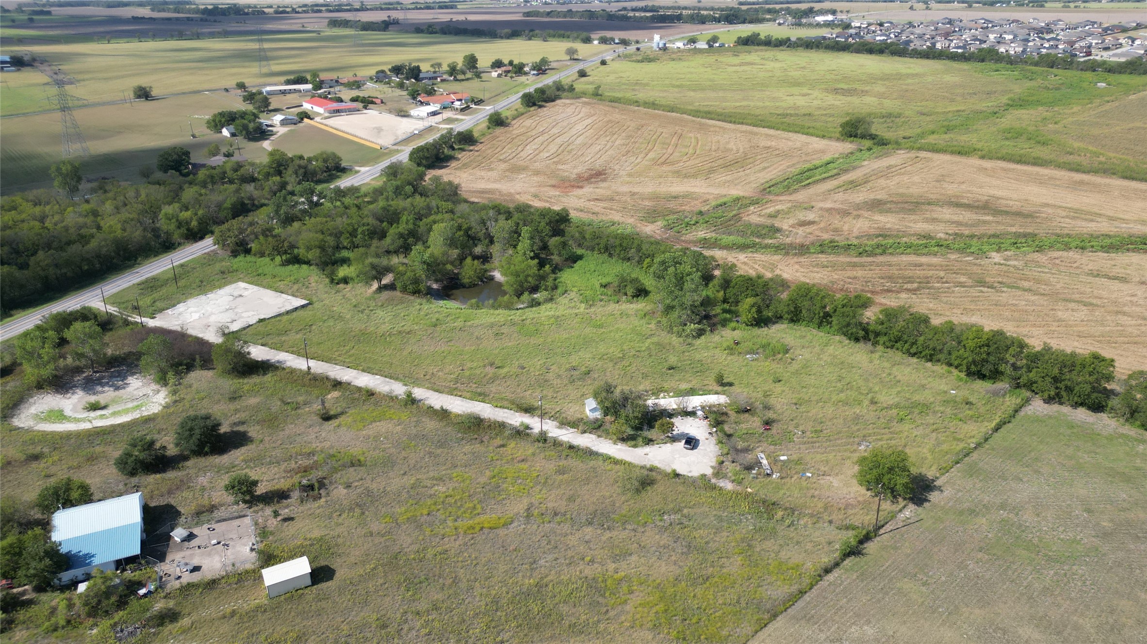 main property photo 4