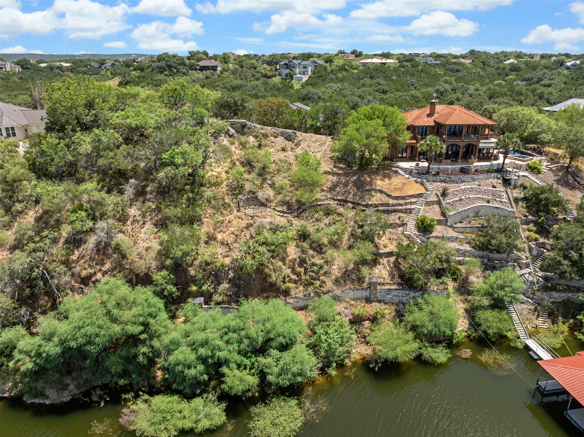 main property photo 30