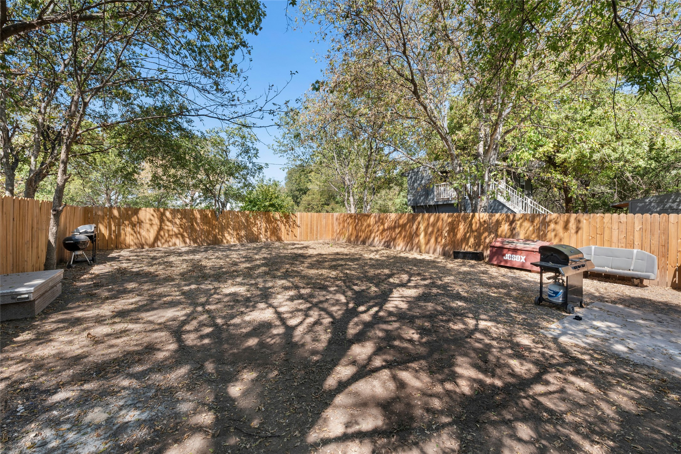 main property photo 23