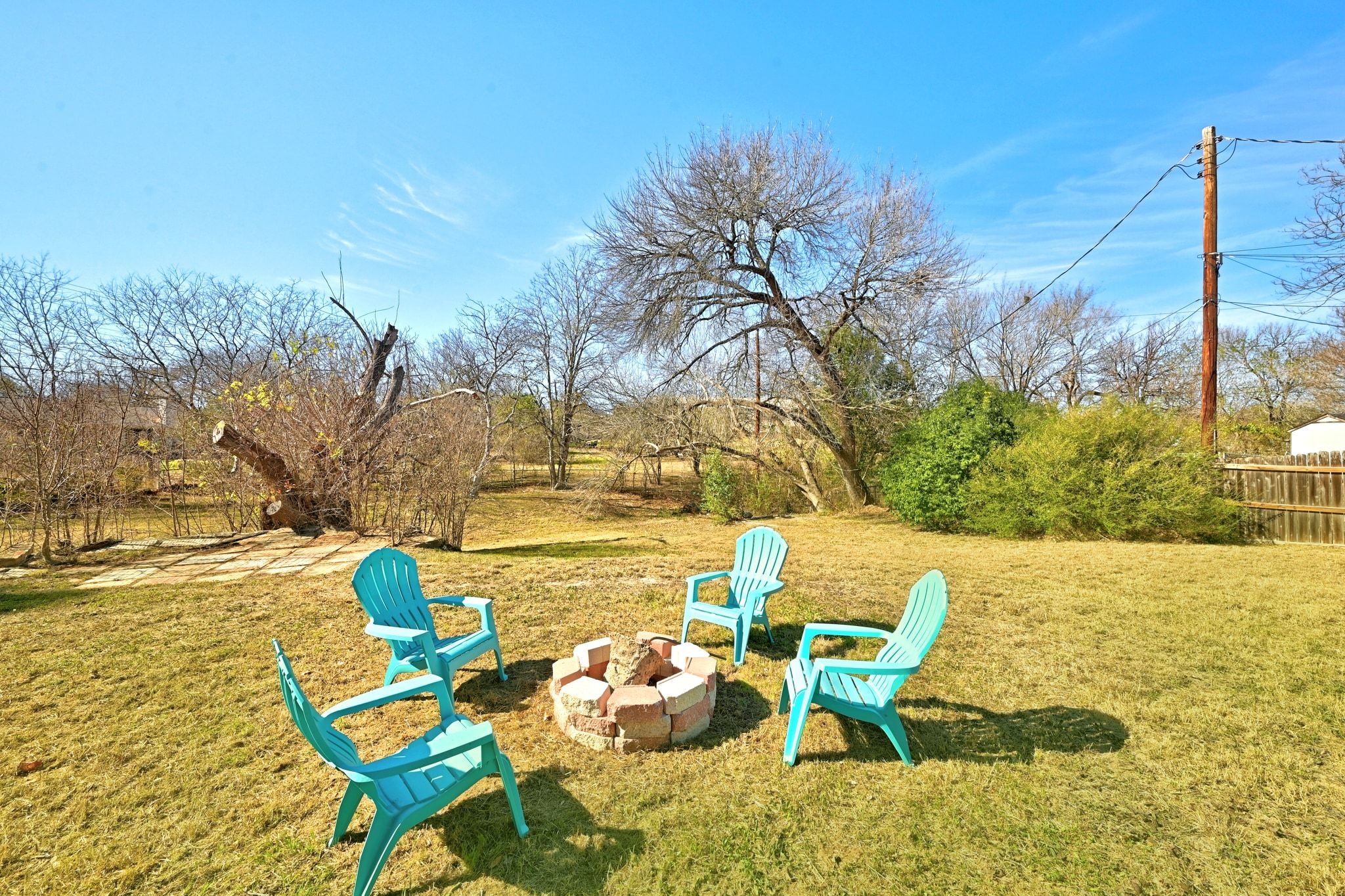 main property photo 37