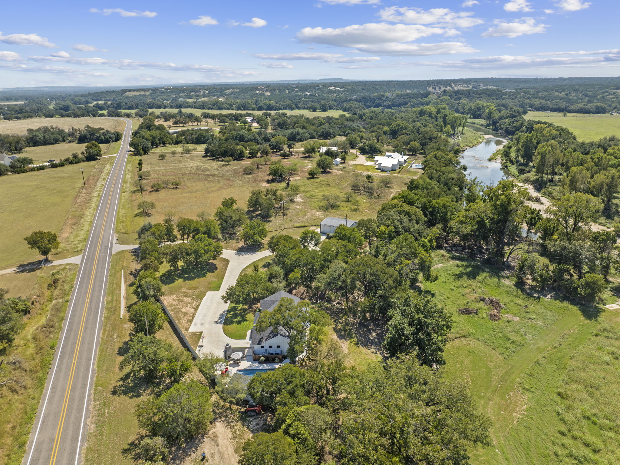 main property photo 36