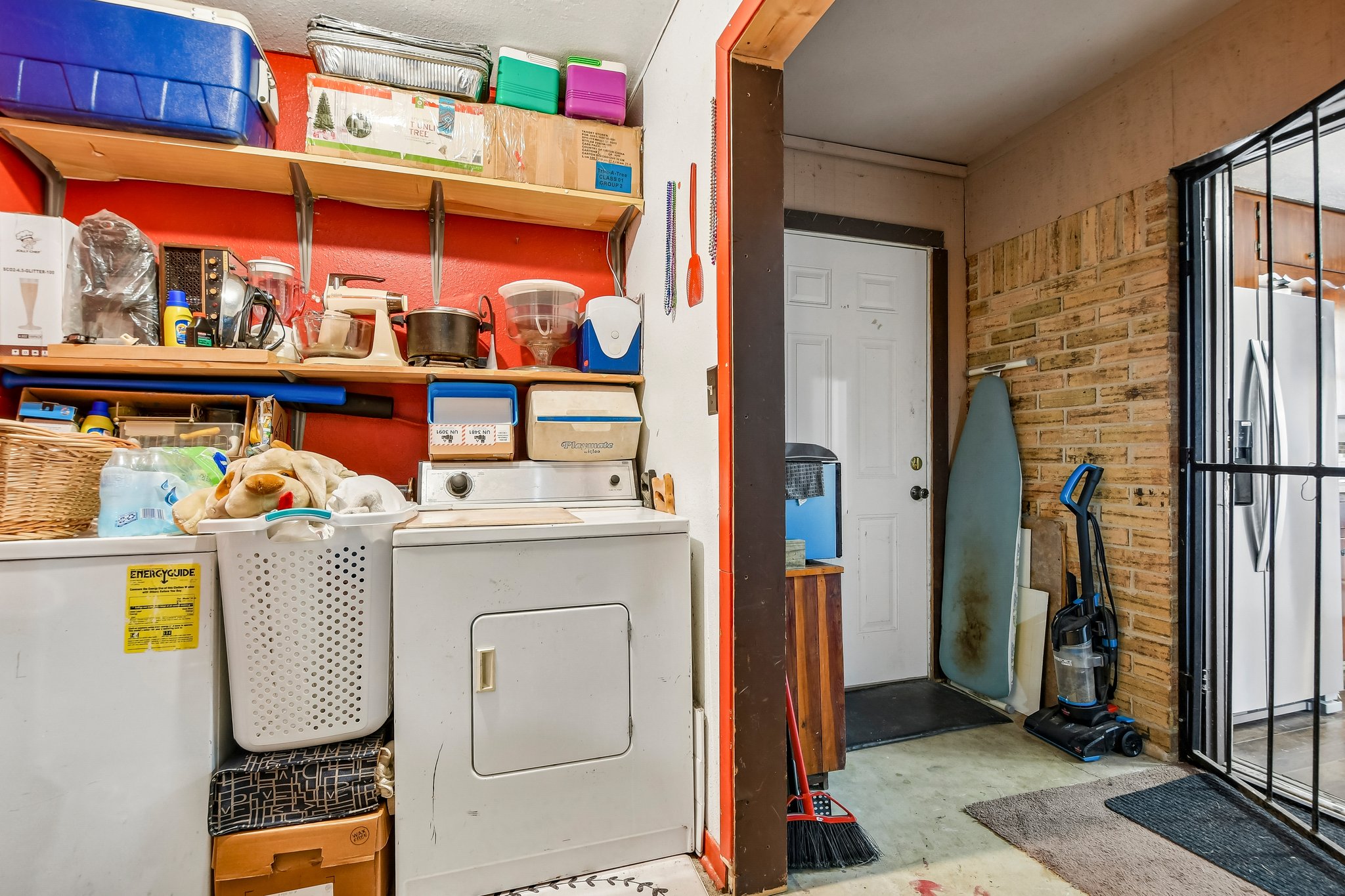 main property photo 23