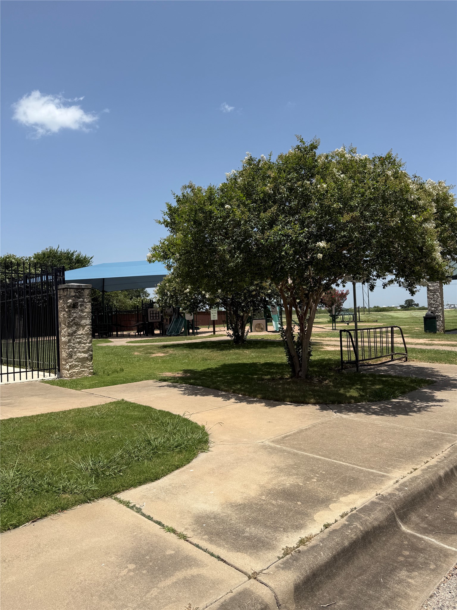 main property photo 21