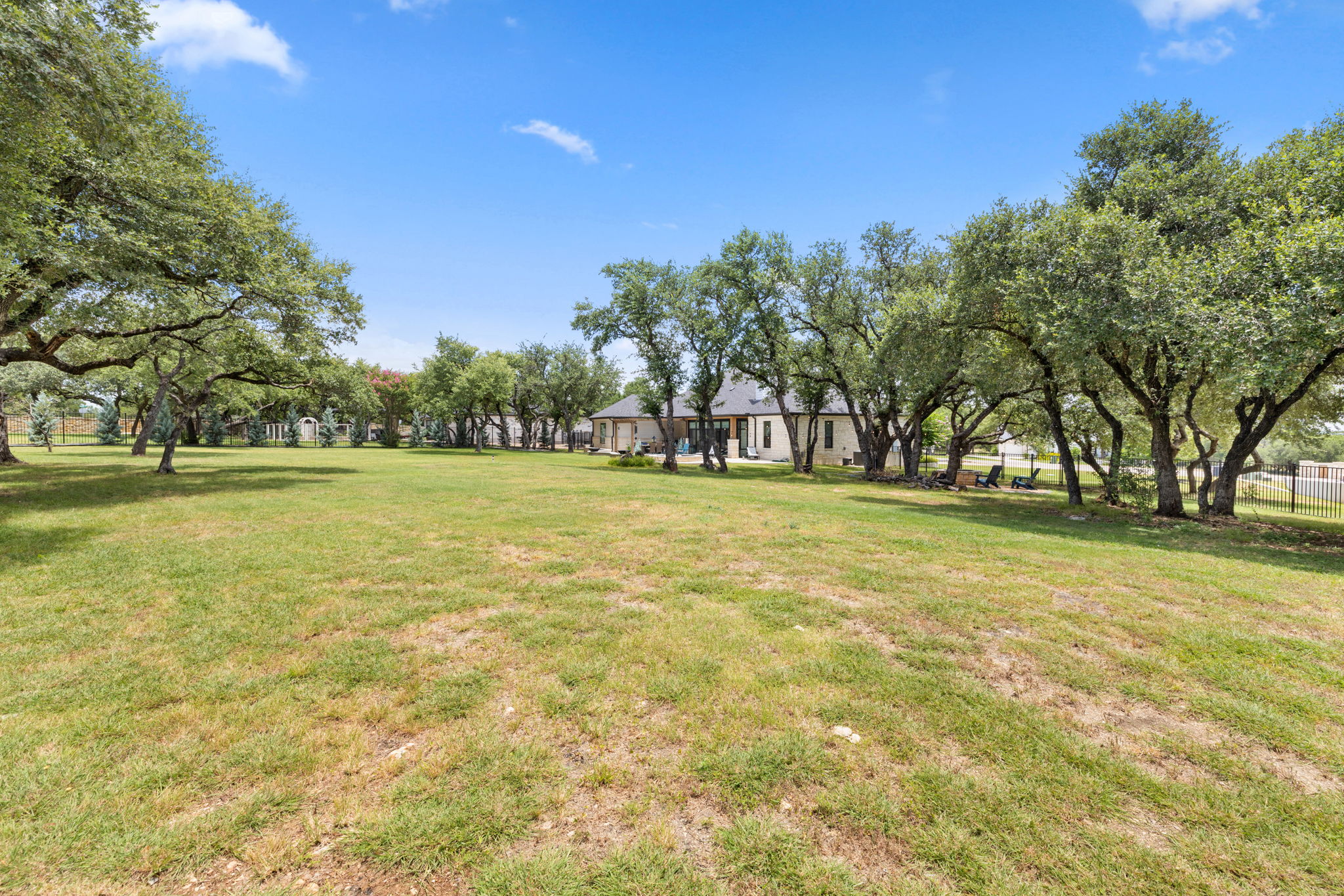 main property photo 29