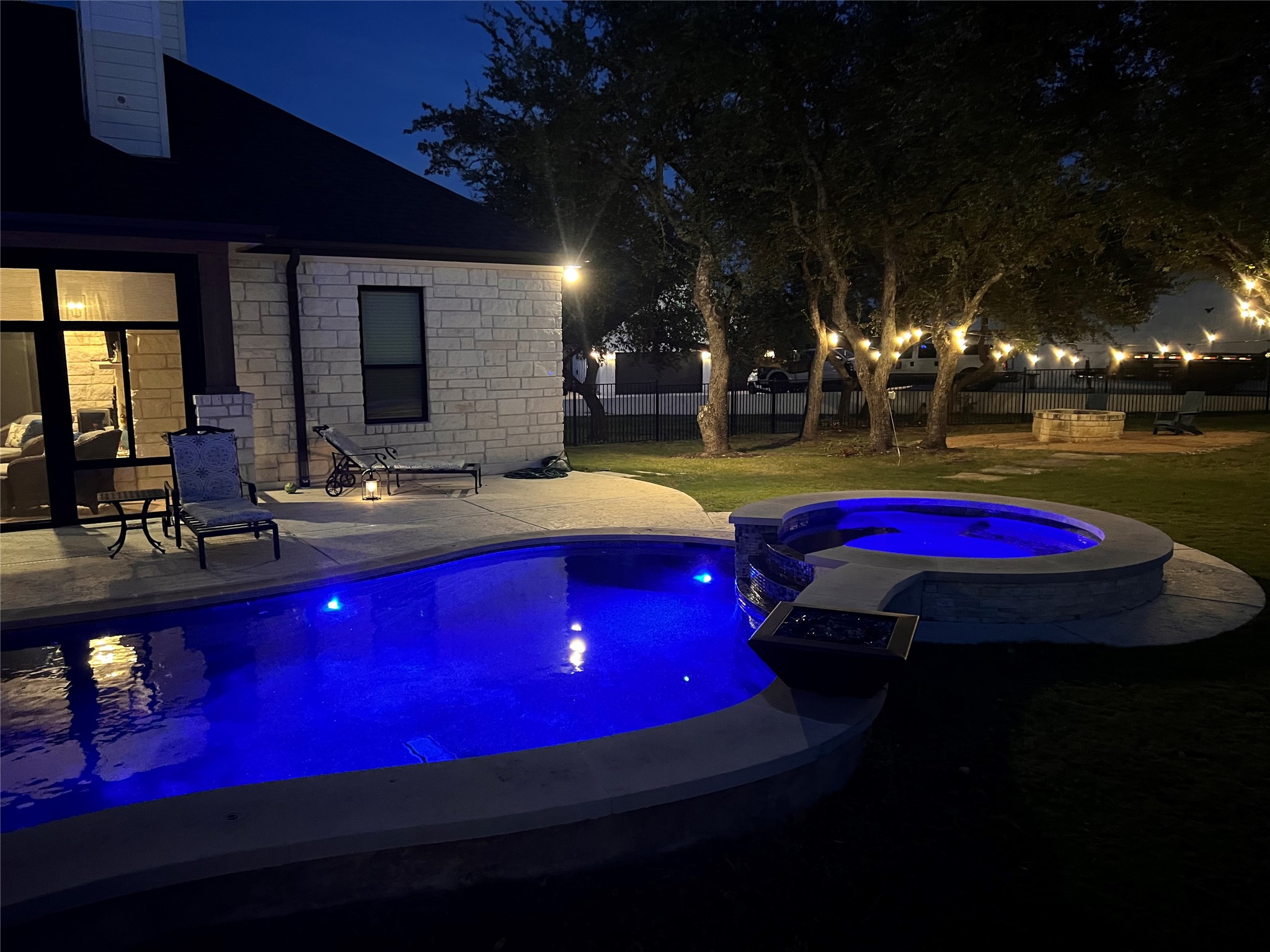 main property photo 31