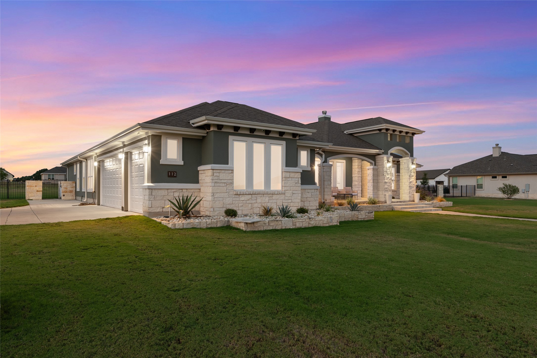 main property photo 33