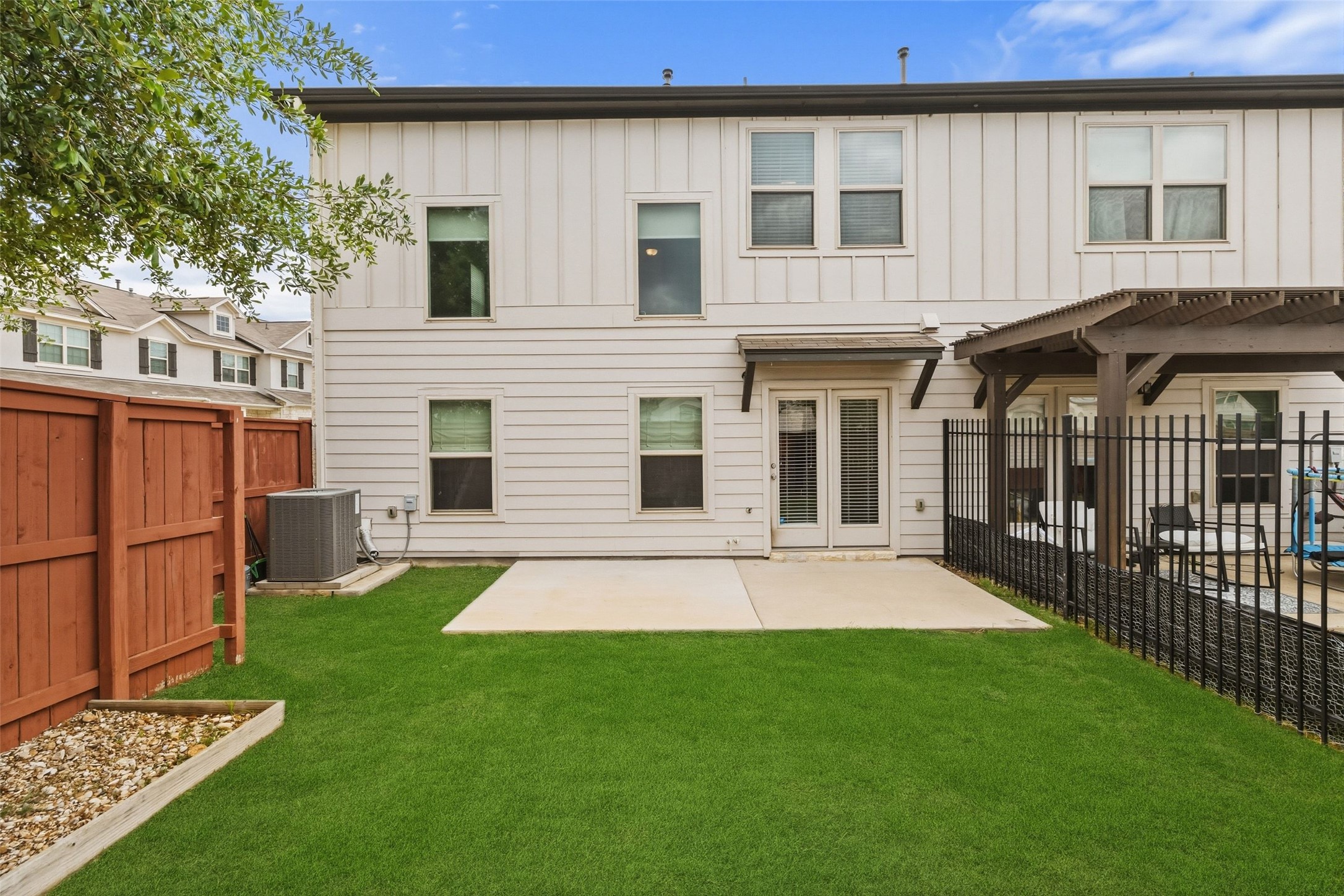 main property photo 35
