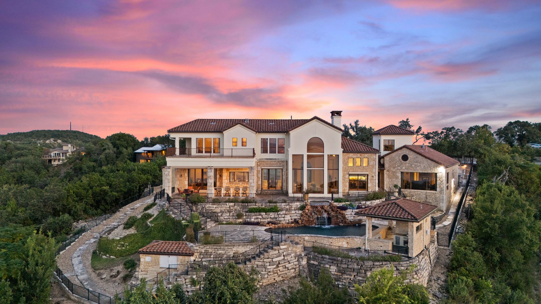 main property photo 34