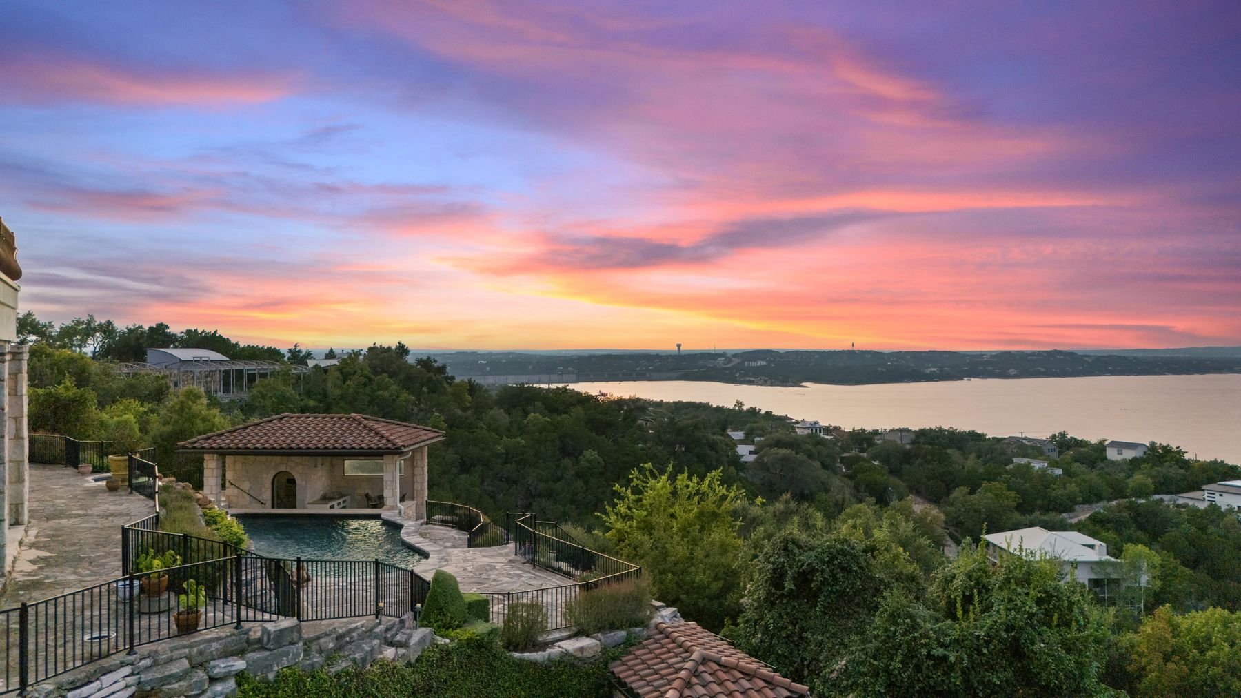 main property photo 35