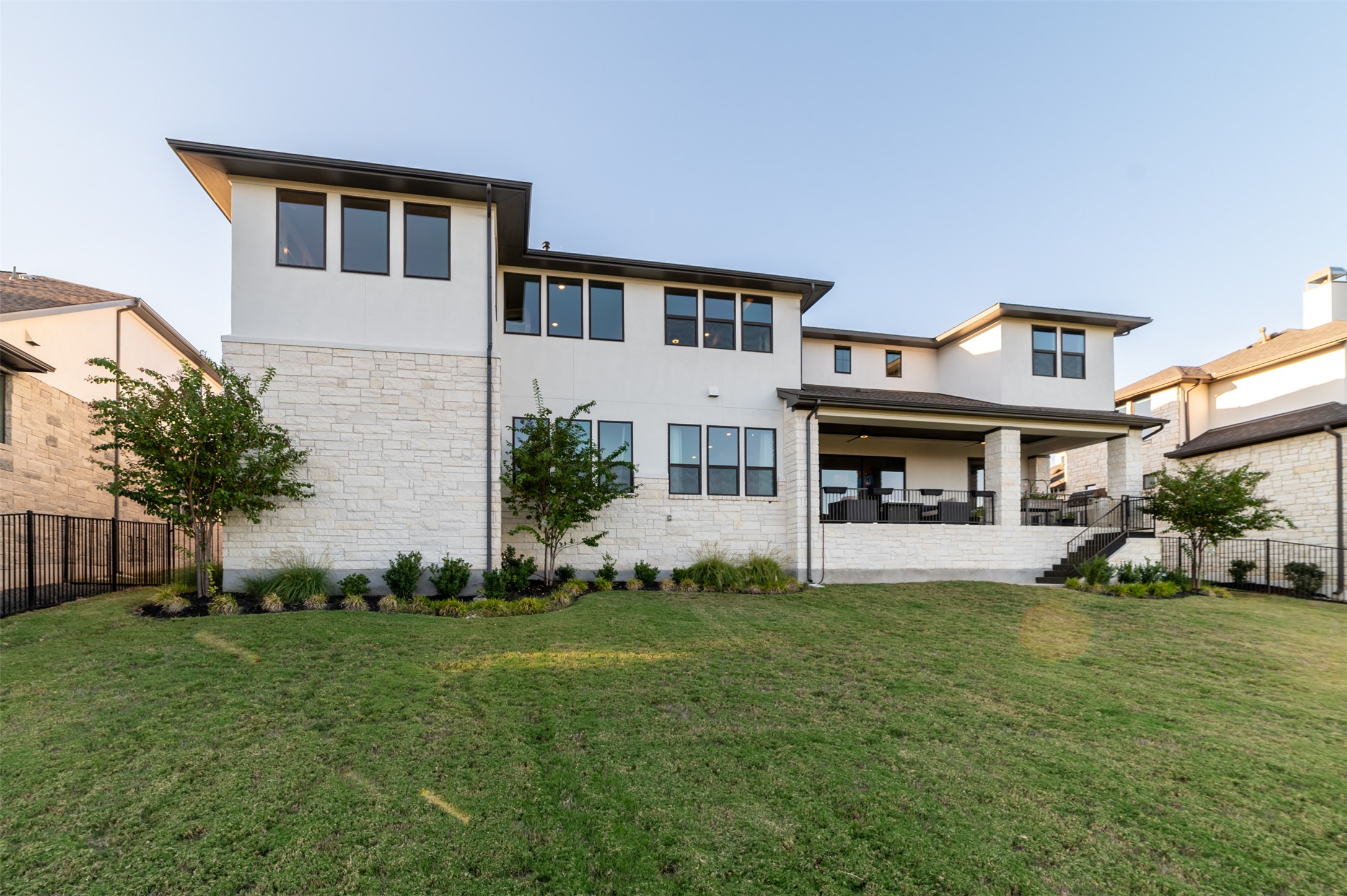 main property photo 36