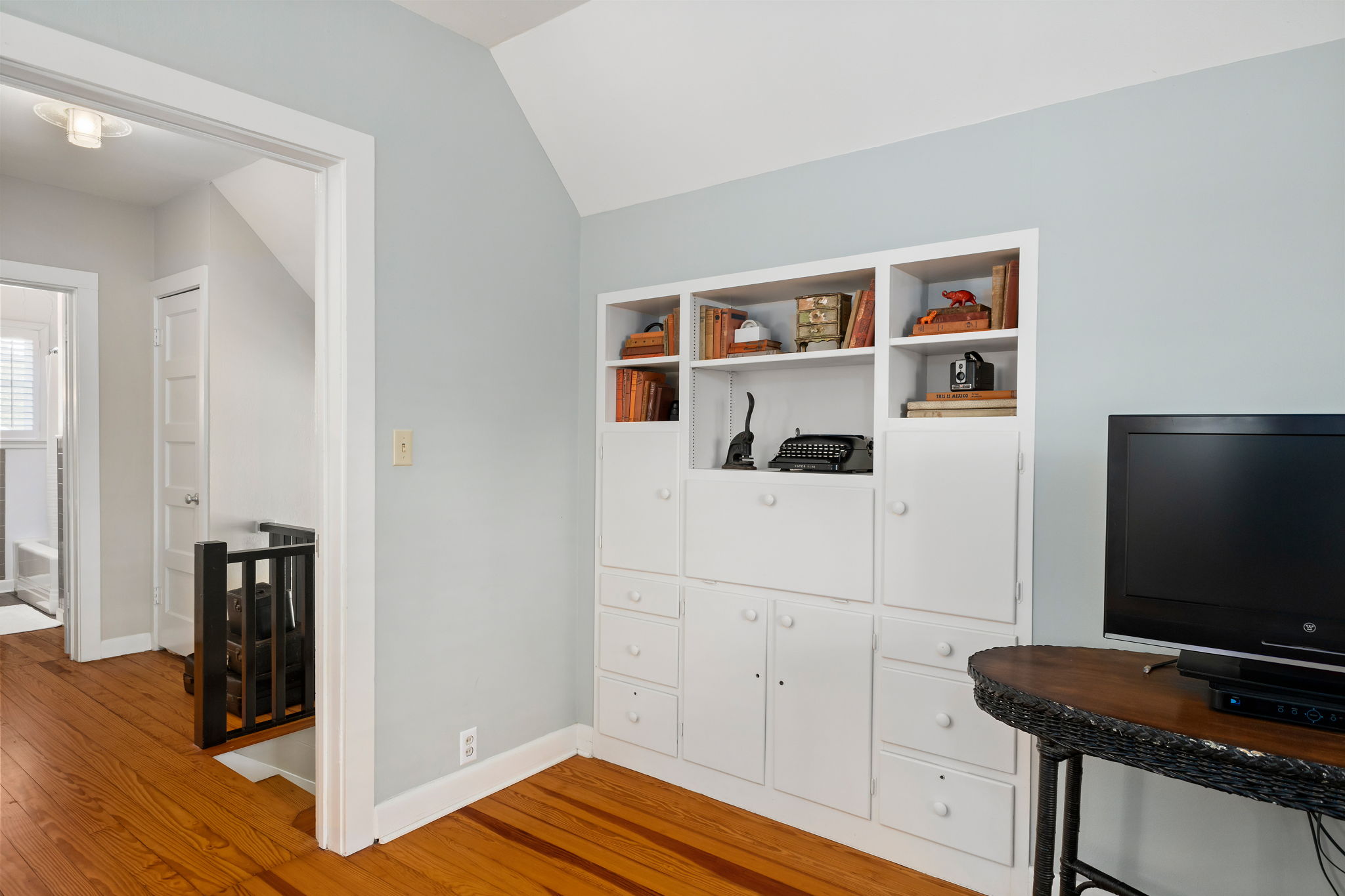 main property photo 25