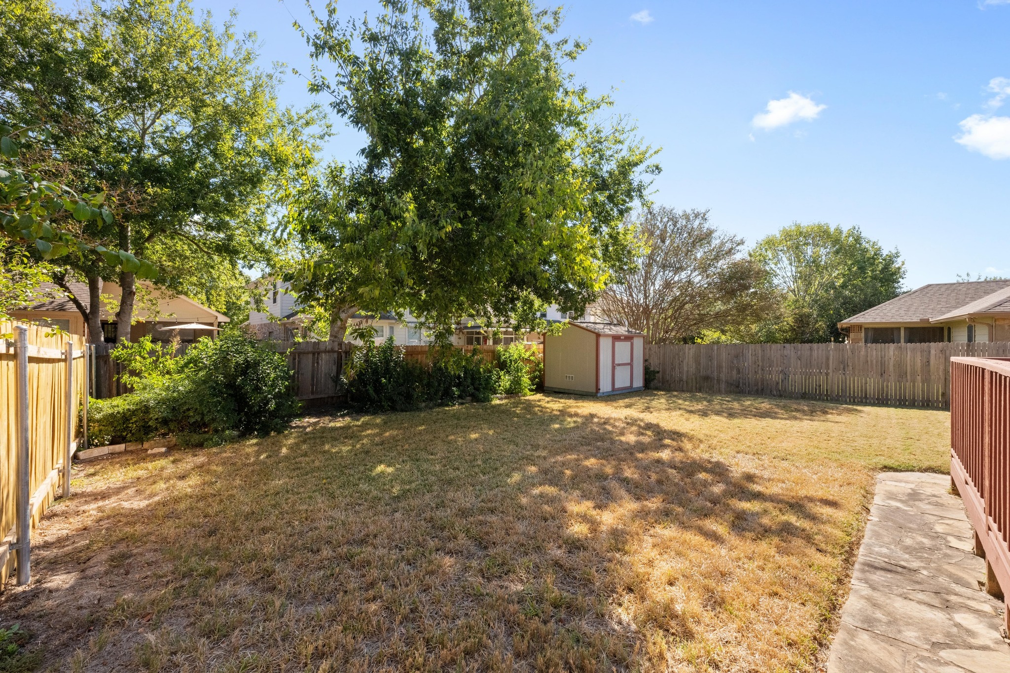 main property photo 26