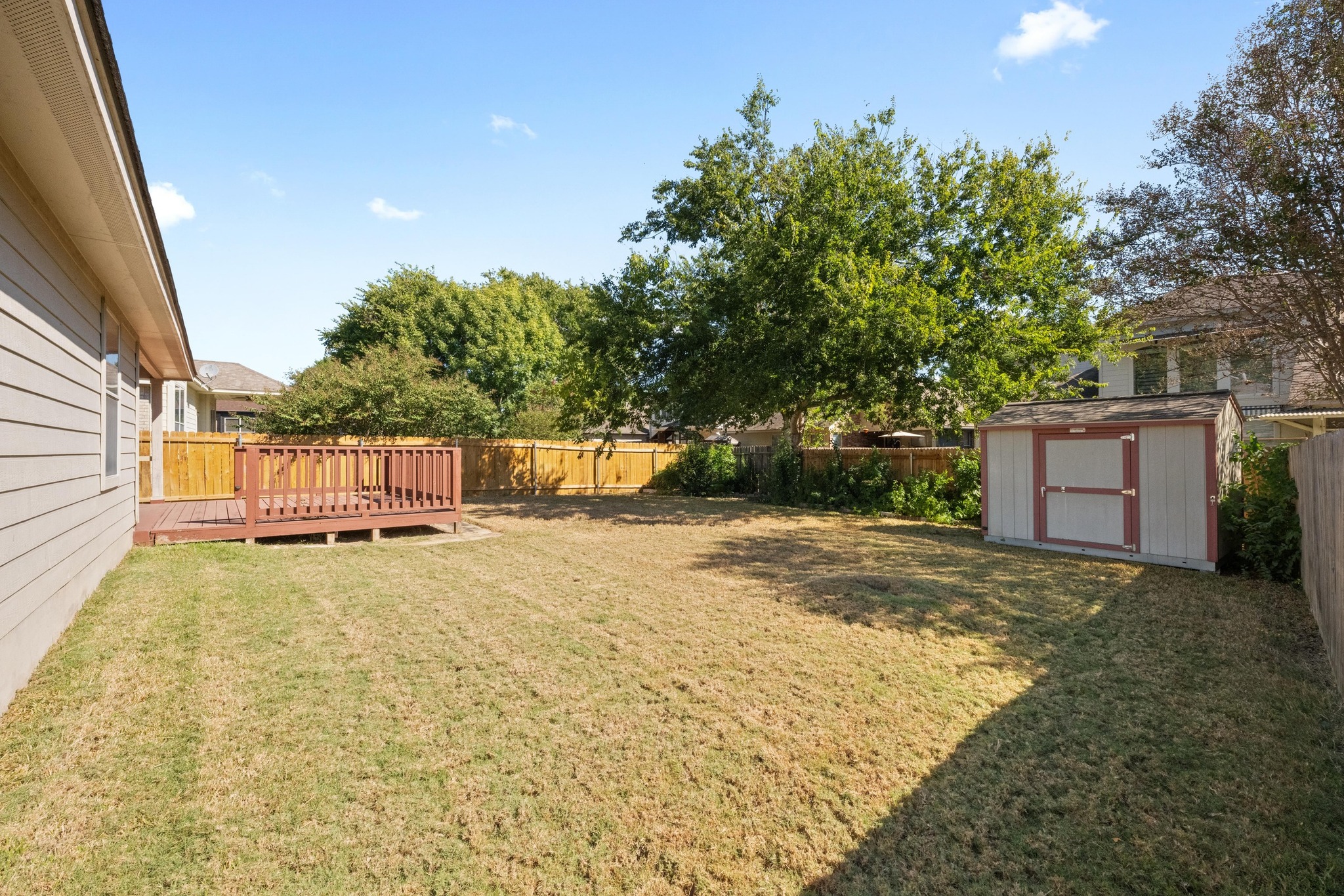 main property photo 29