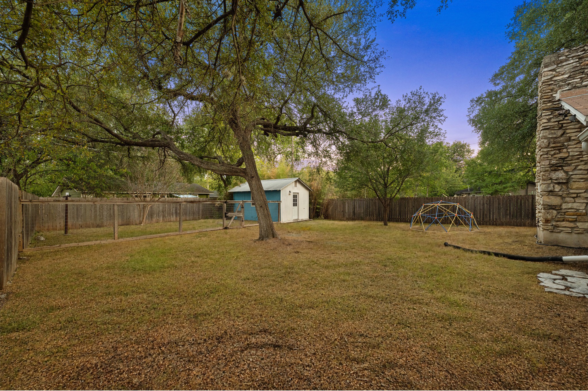 main property photo 21