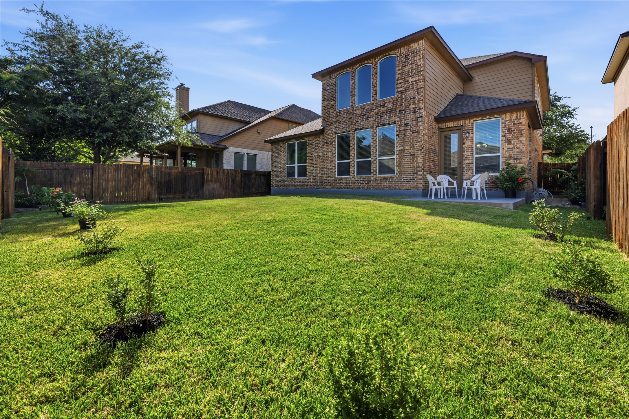 main property photo 20