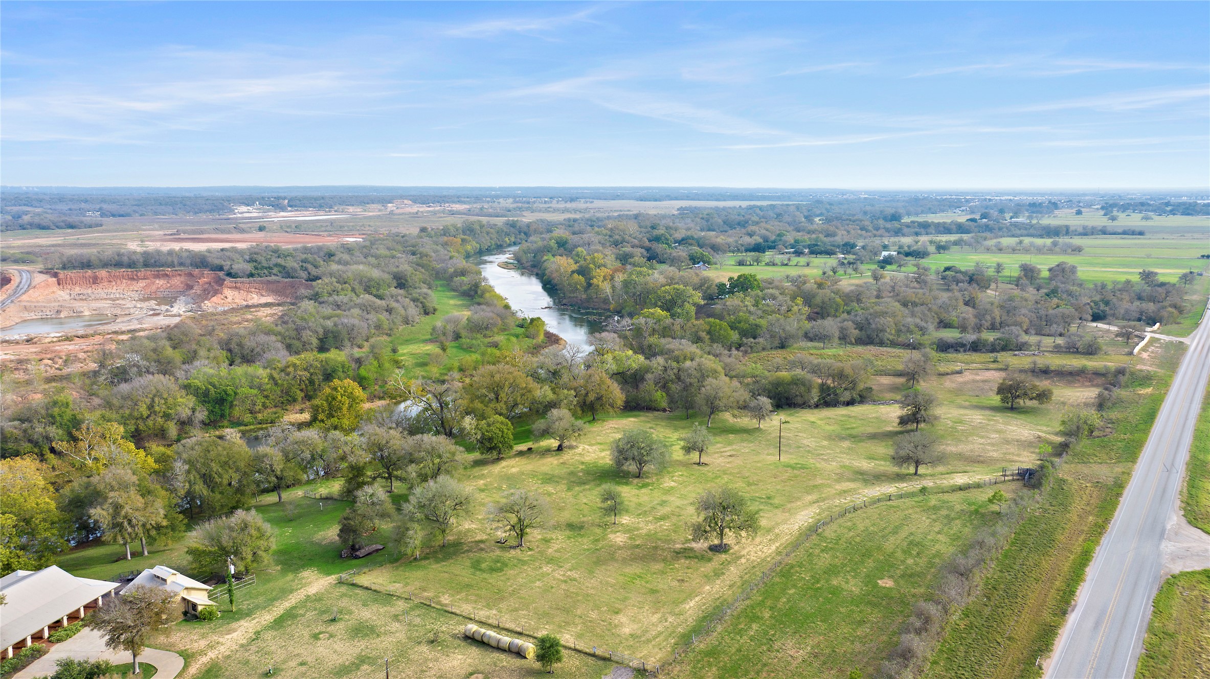 main property photo 23
