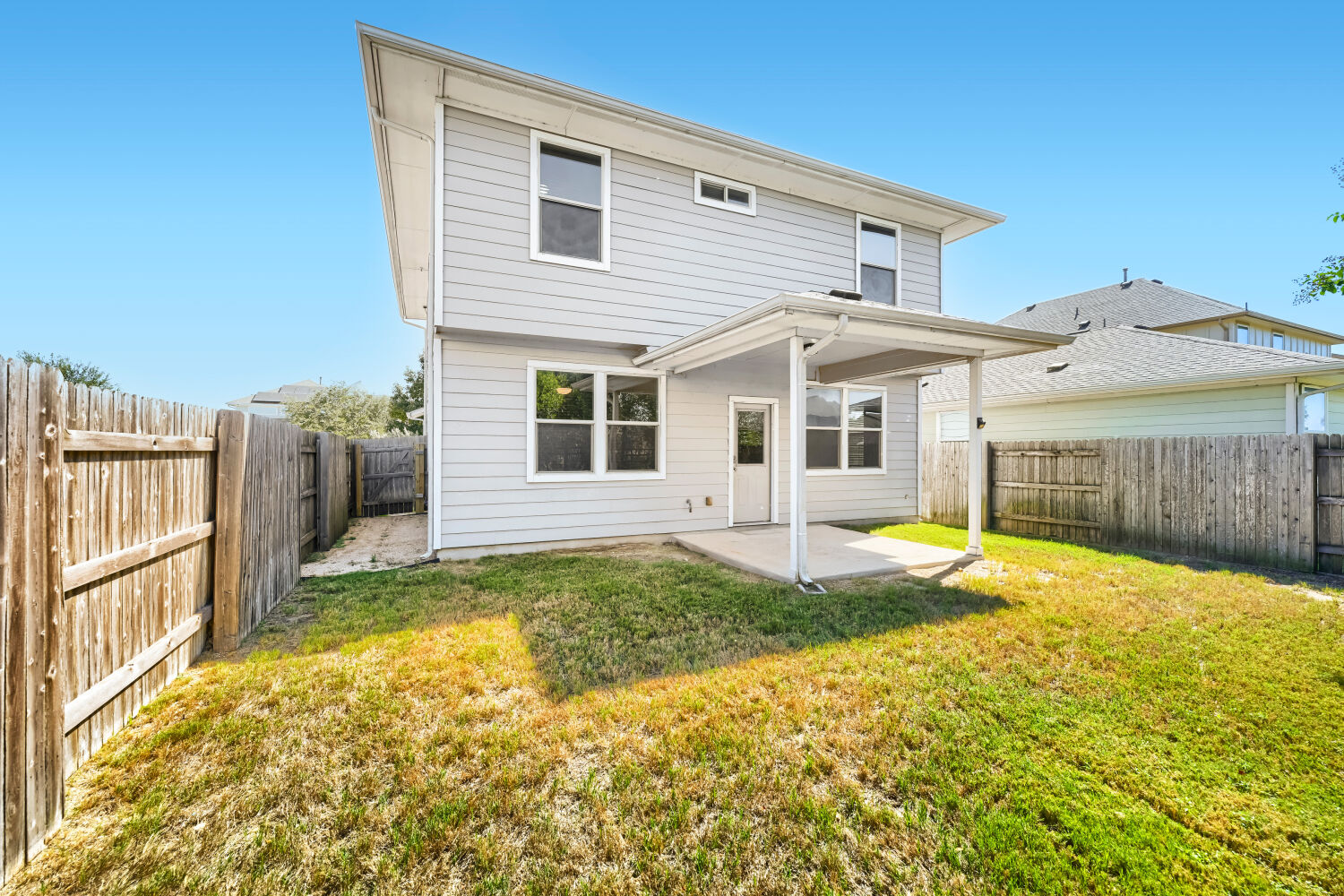 main property photo 32
