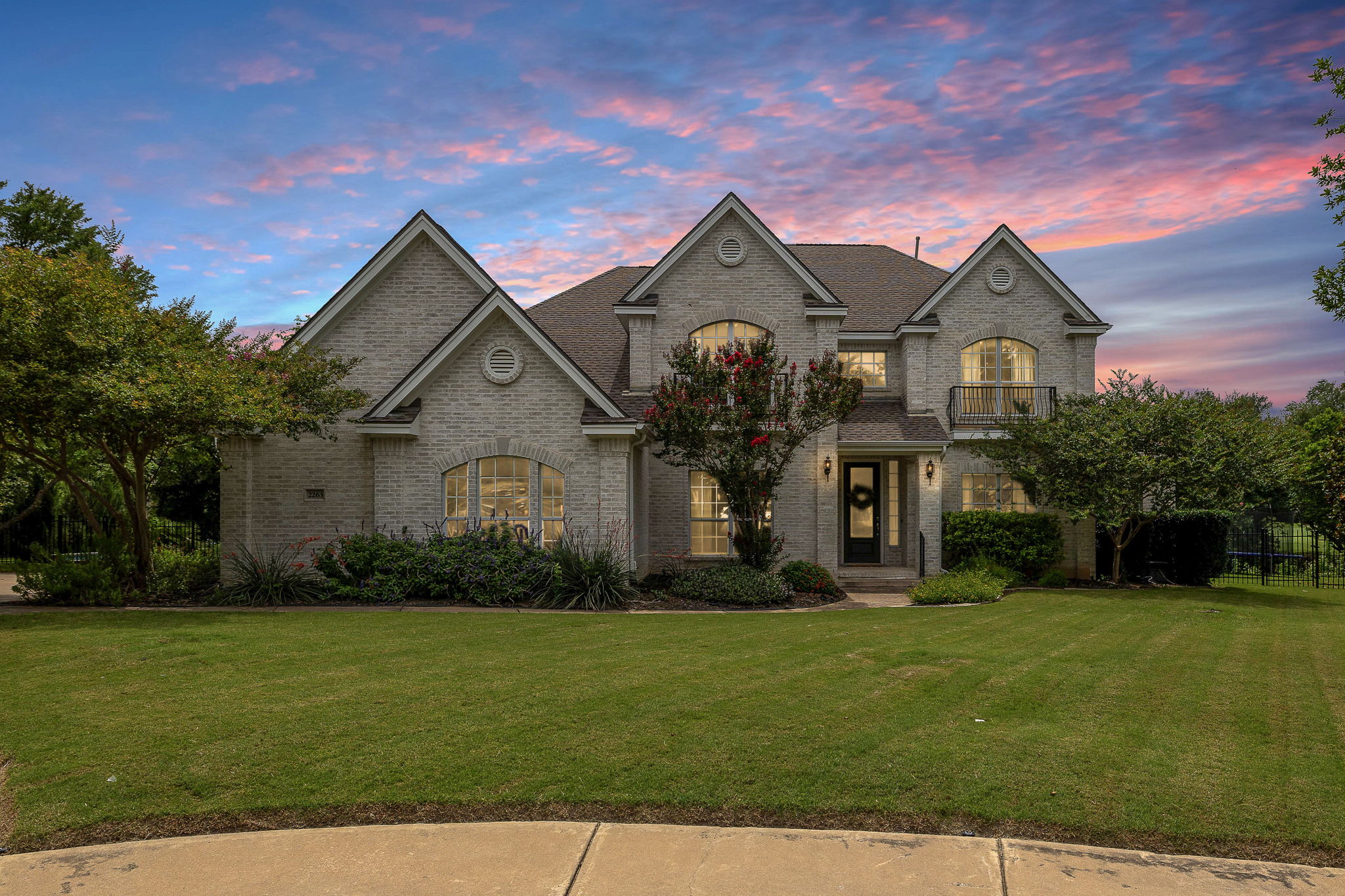 main property photo 2