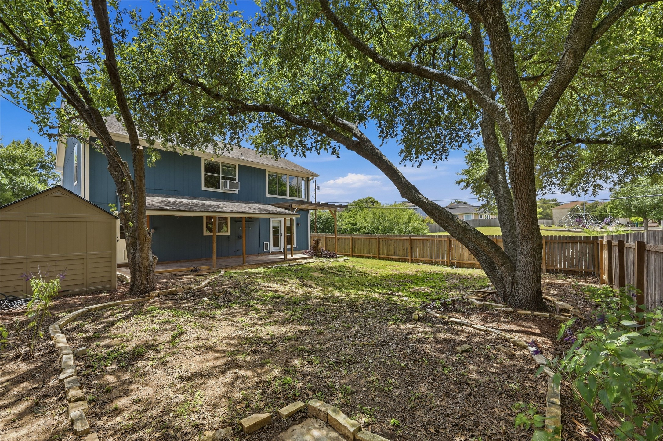 main property photo 26