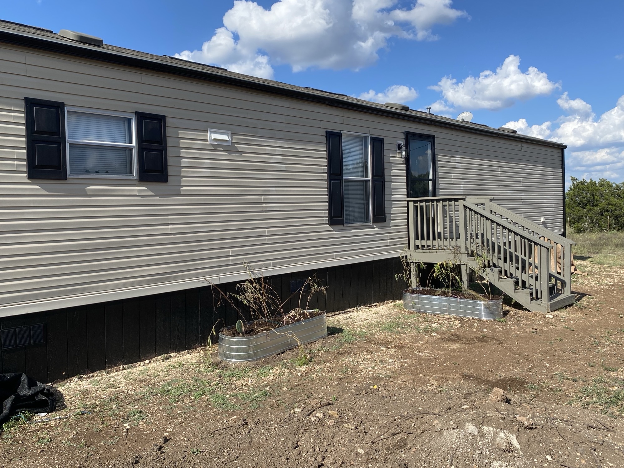 main property photo 29